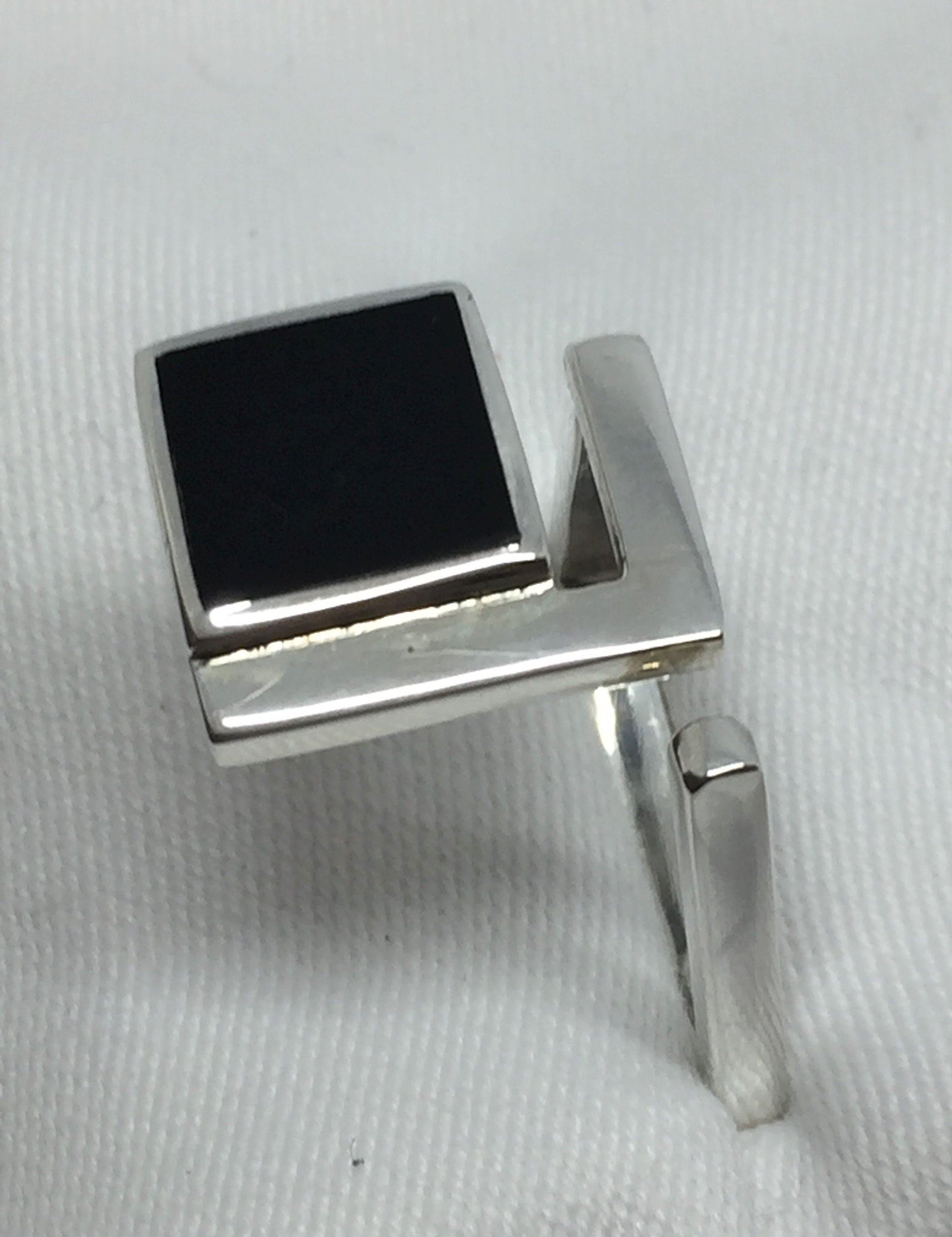 925 Sterling Silver and Black Tourmaline ring