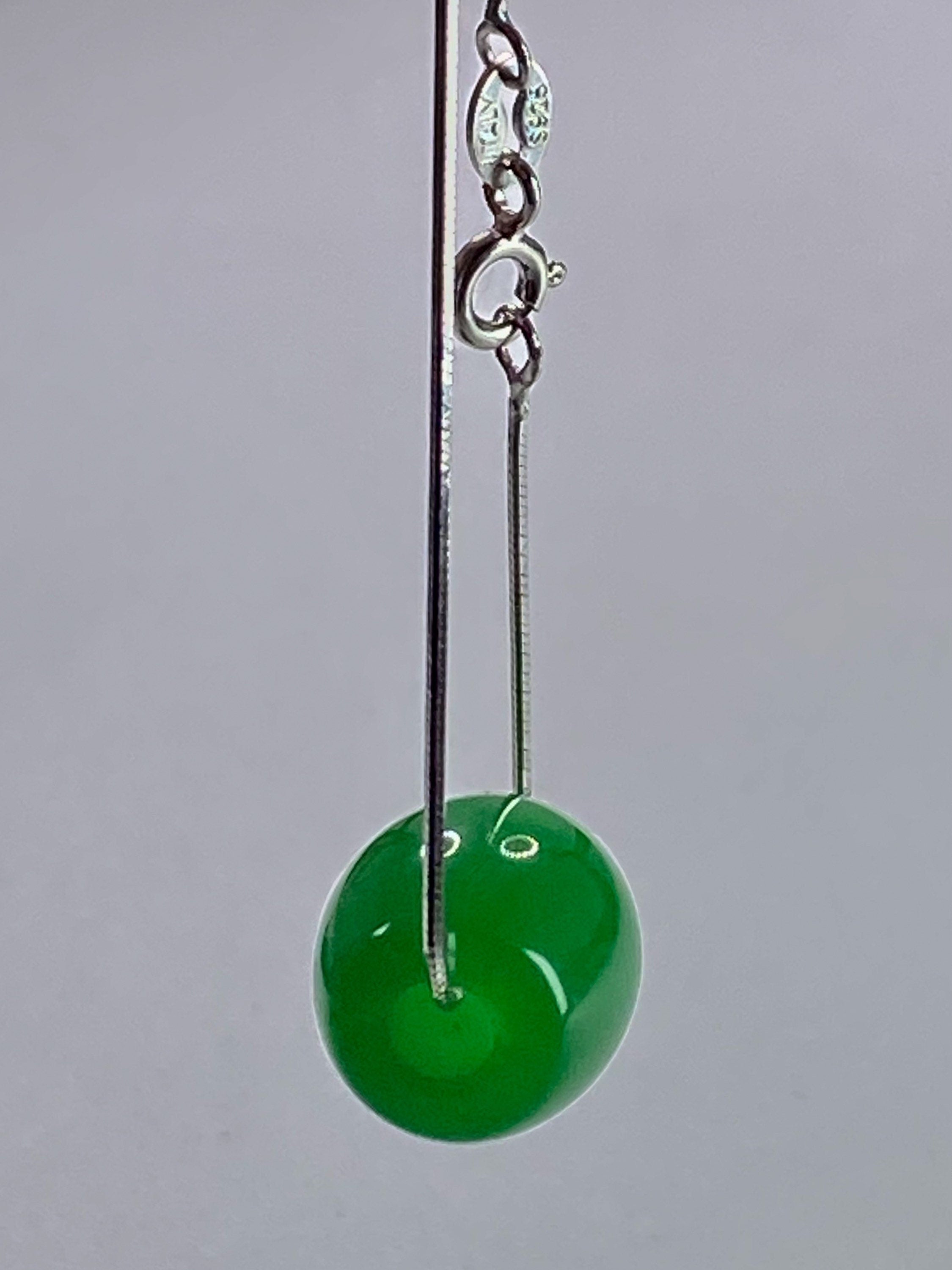 Natural Green Jade Pendant Including the Solid Silver Chain