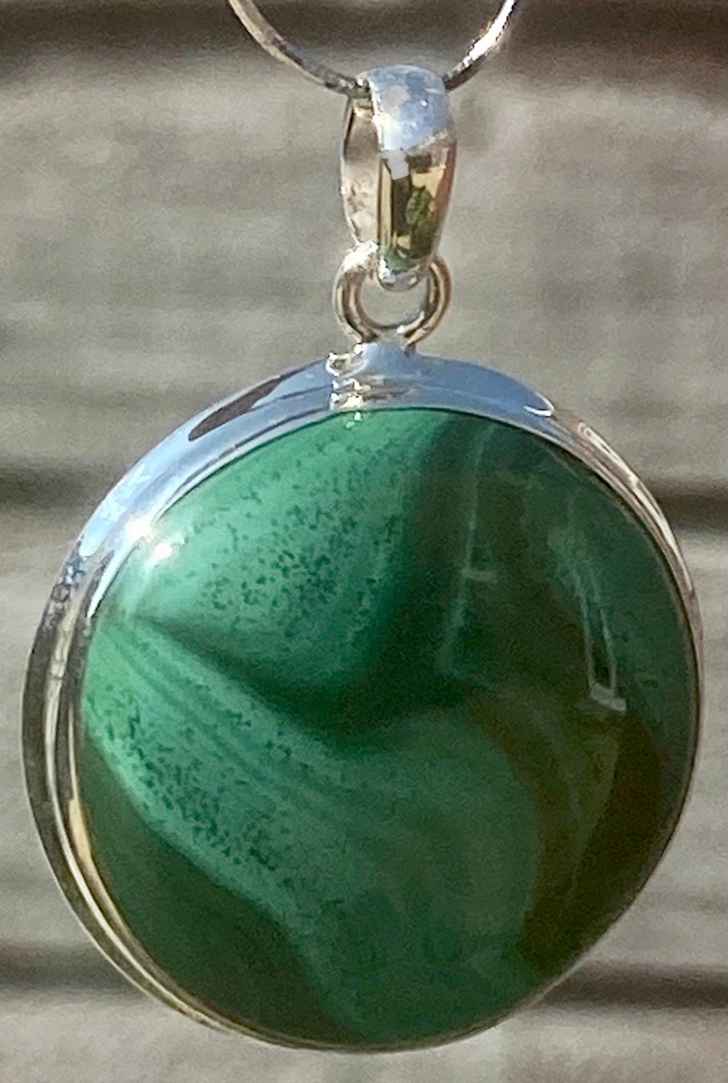 Natural Malachite (A+) and Silver Pendant Including the Chain (SG)