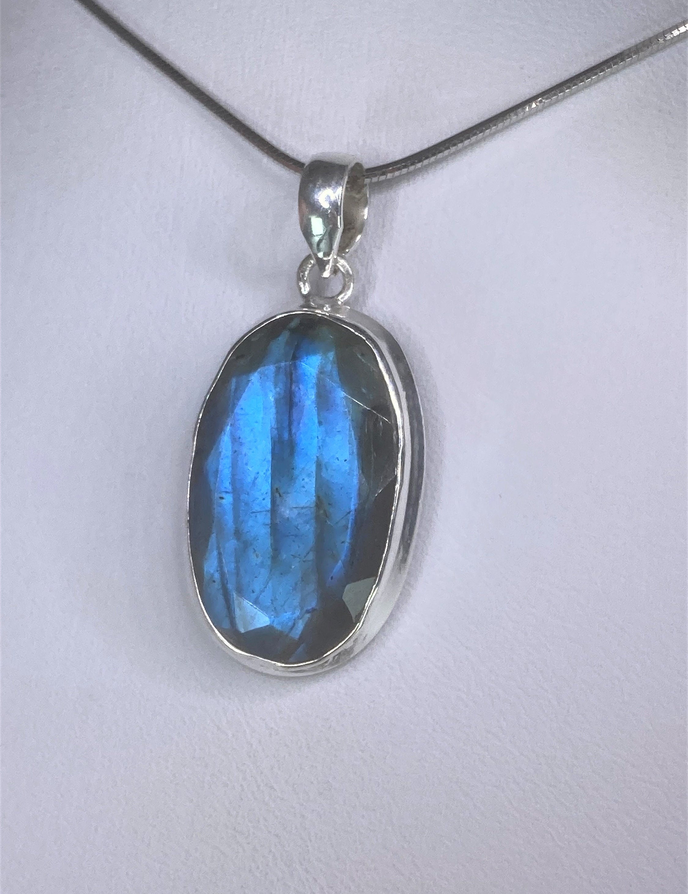 Blue Labradorite and Sterling Silver Pendant (M03)