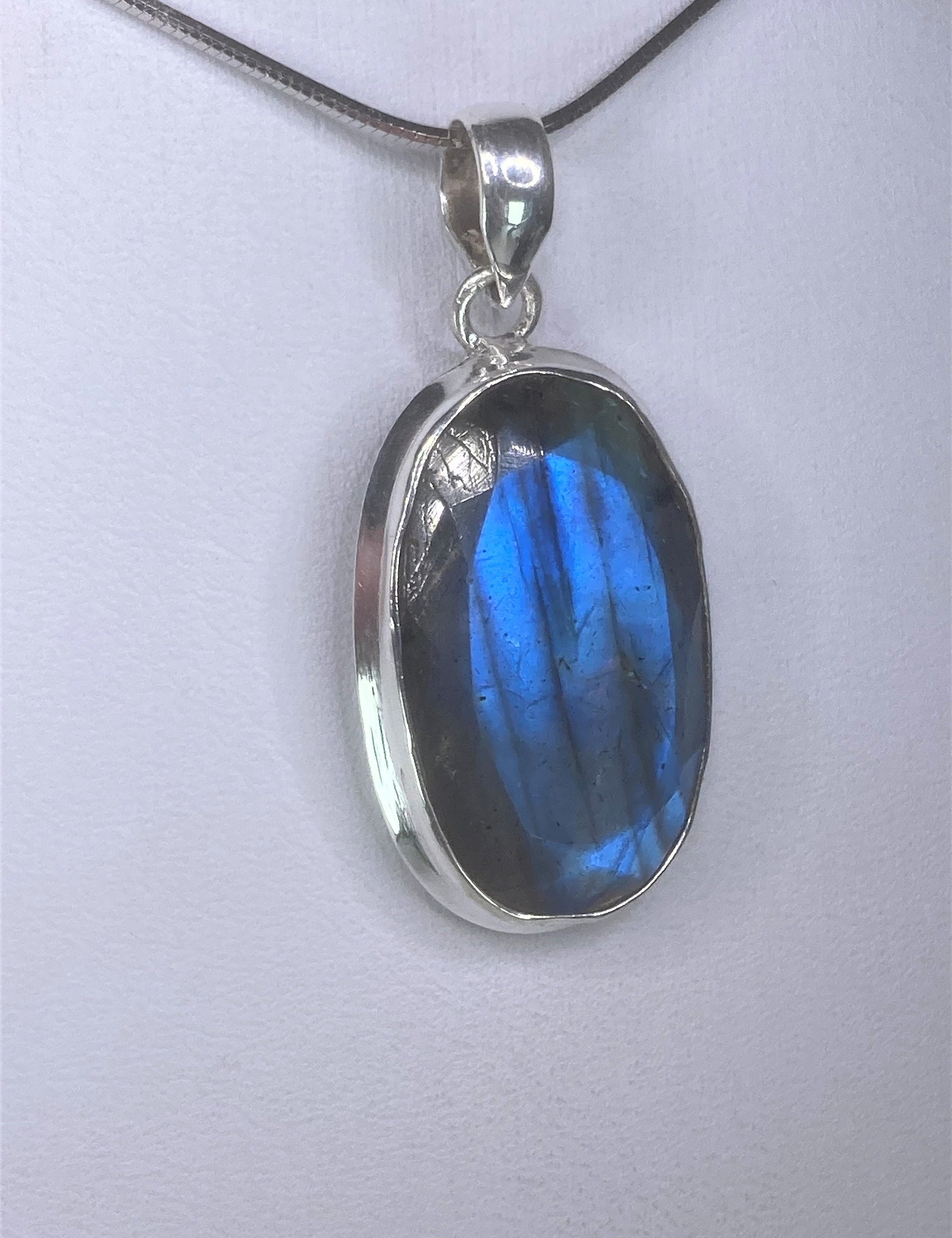 Blue Labradorite and Sterling Silver Pendant (M03)