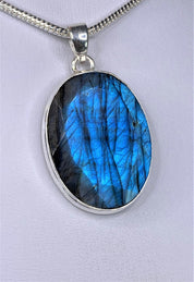 Blue Labradorite and Silver Pendant (M09)