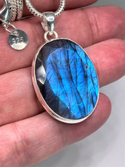 Blue Labradorite and Silver Pendant (M09)