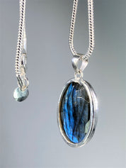 Blue Labradorite and Silver Pendant (M09)