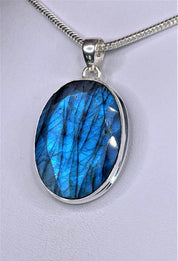 Blue Labradorite and Silver Pendant (M09)