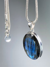 Blue Labradorite and Silver Pendant (M09)