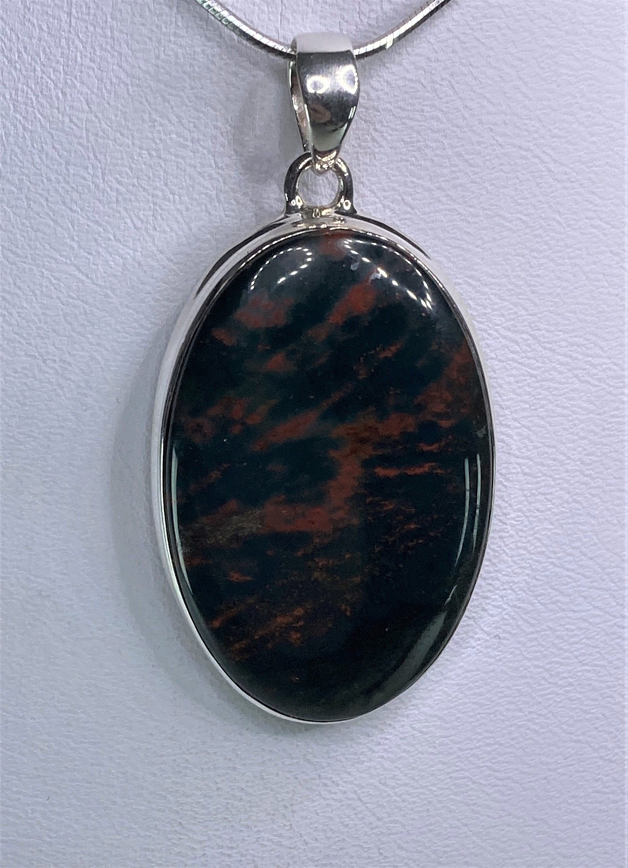 African Dragon Bloodstone and silver Pendant (UV1325)