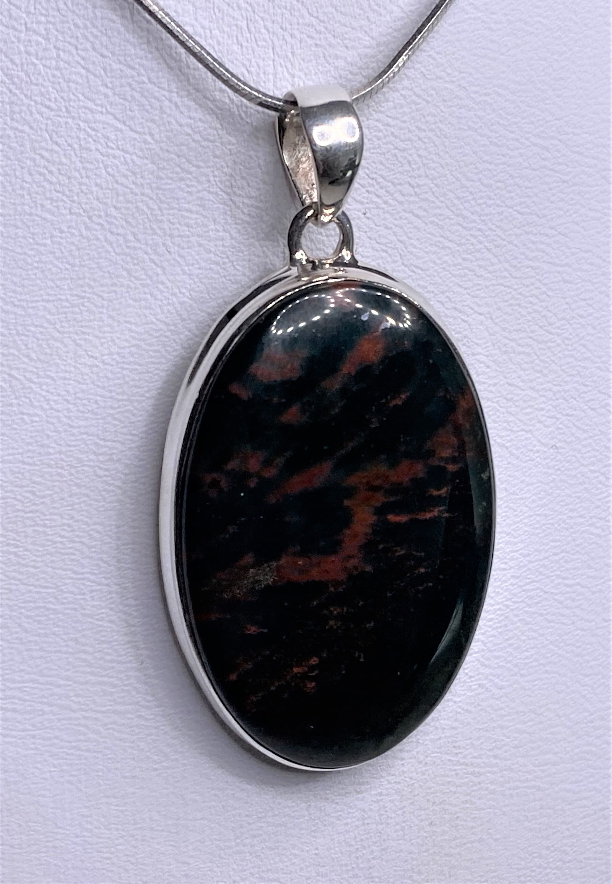 African Dragon Bloodstone and silver Pendant (UV1325)