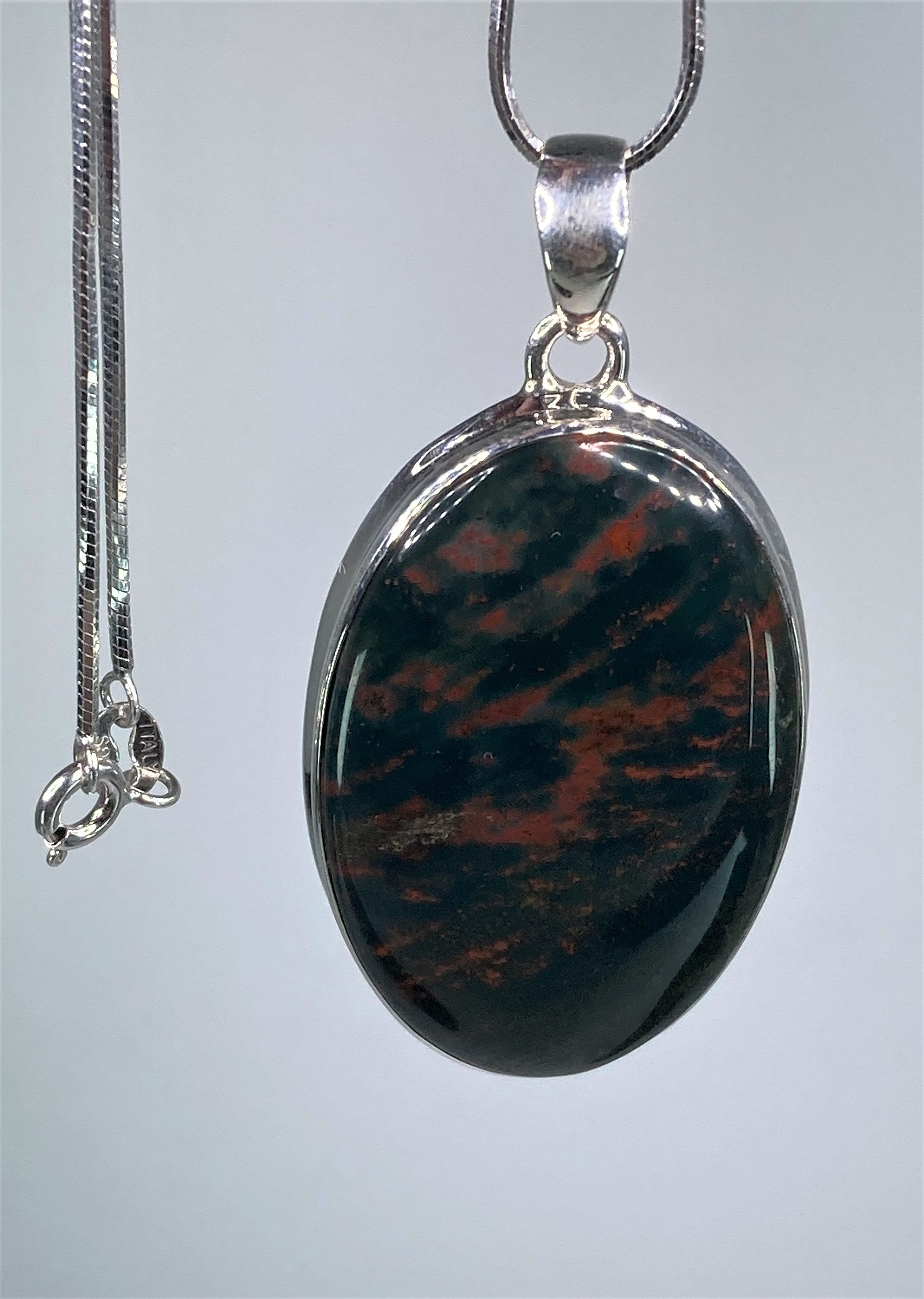 African Dragon Bloodstone and silver Pendant (UV1325)