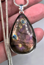 Grade A - Rare Purple Labradorite and Silver Pendant (UV7766)