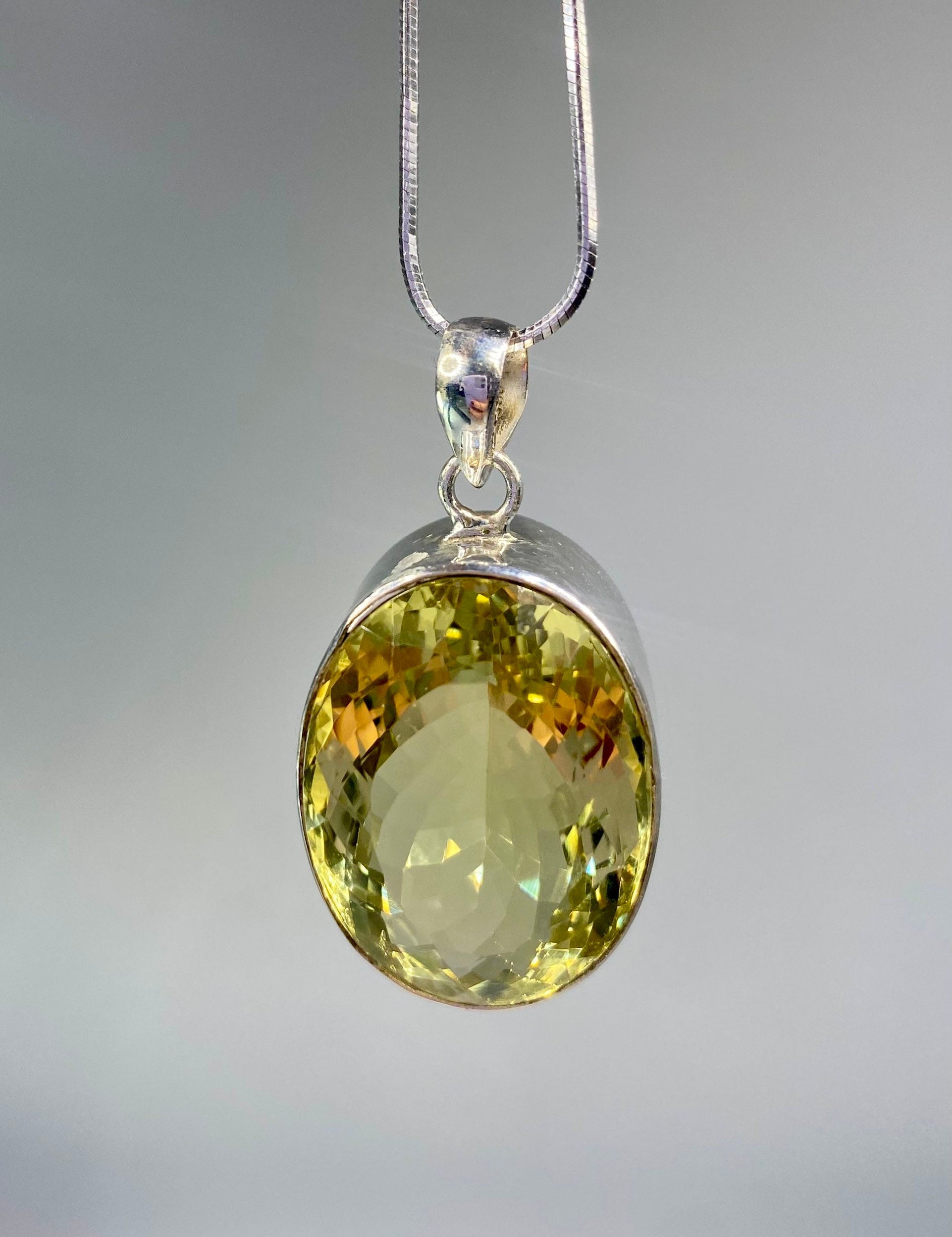 Citrine and Sterling Silver Pendant (M0523)