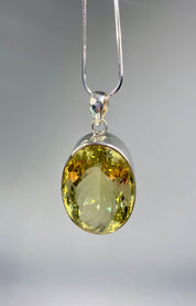 Citrine and Sterling Silver Pendant (M0523)