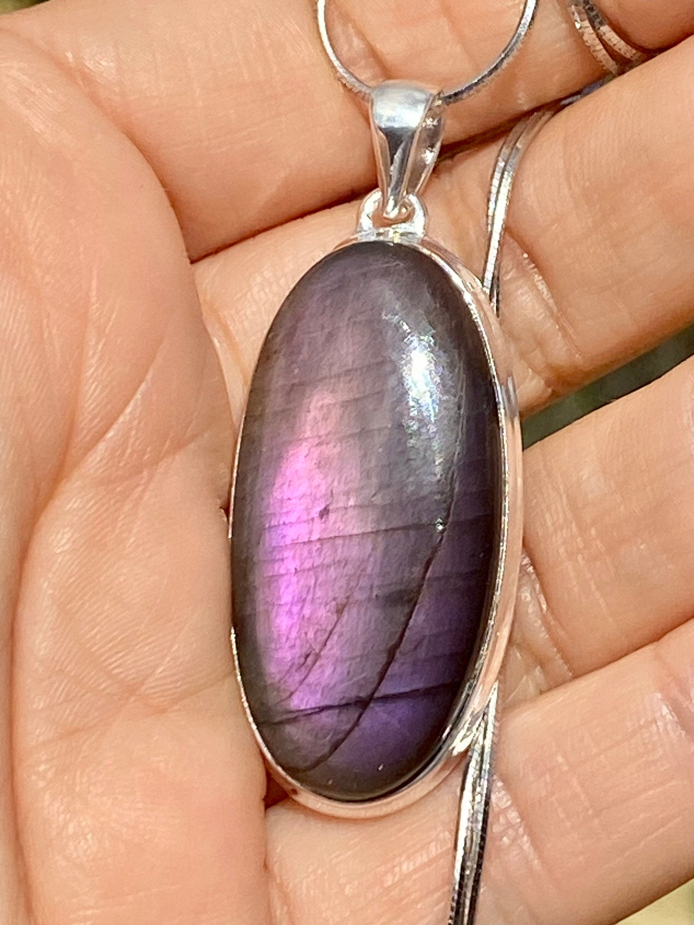 Grade A - Rare Purple Labradorite and Silver Pendant (GPFLP1)