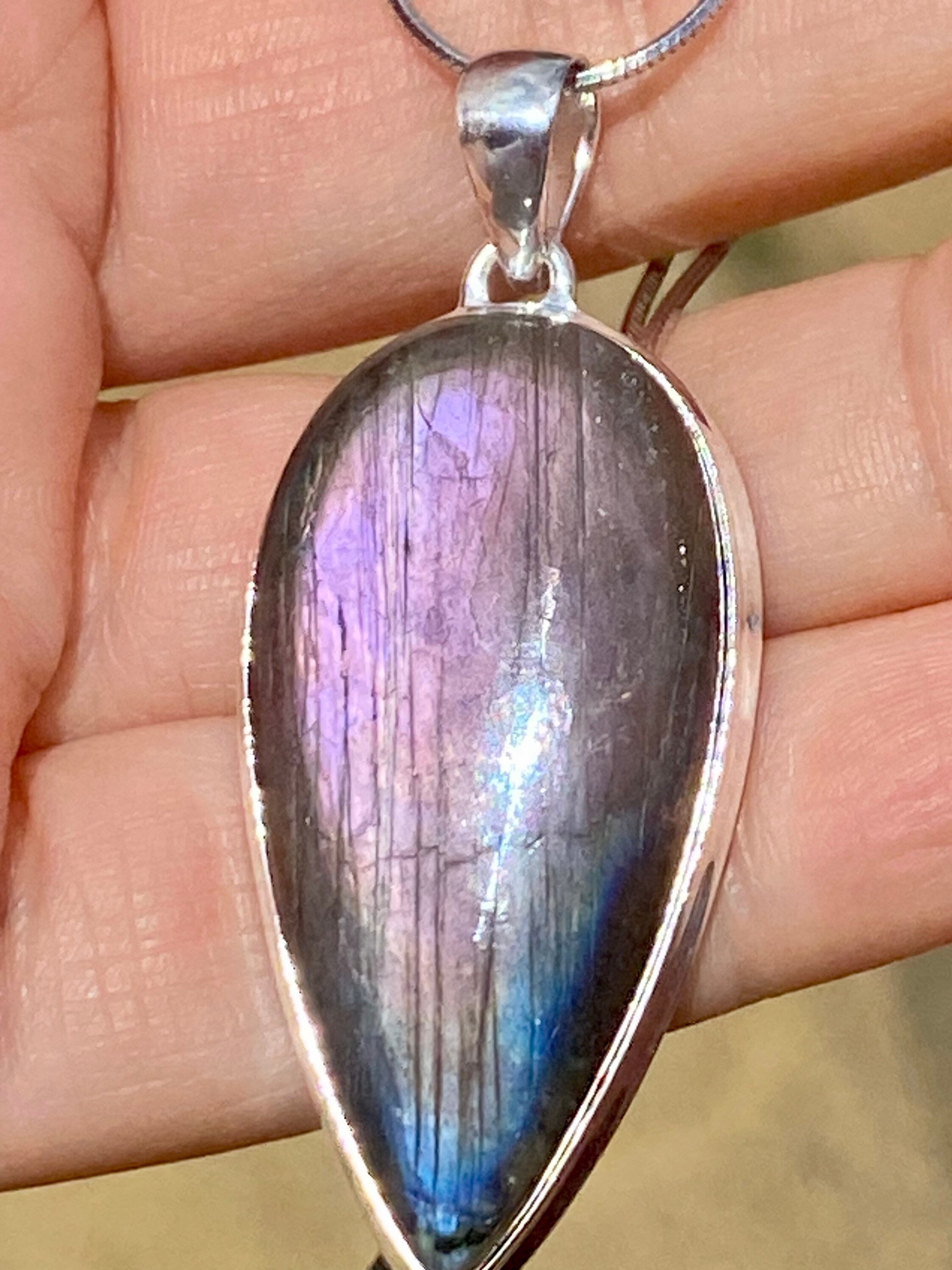 Grade A - Rare Purple Labradorite and Silver Pendant (GPFLP1)