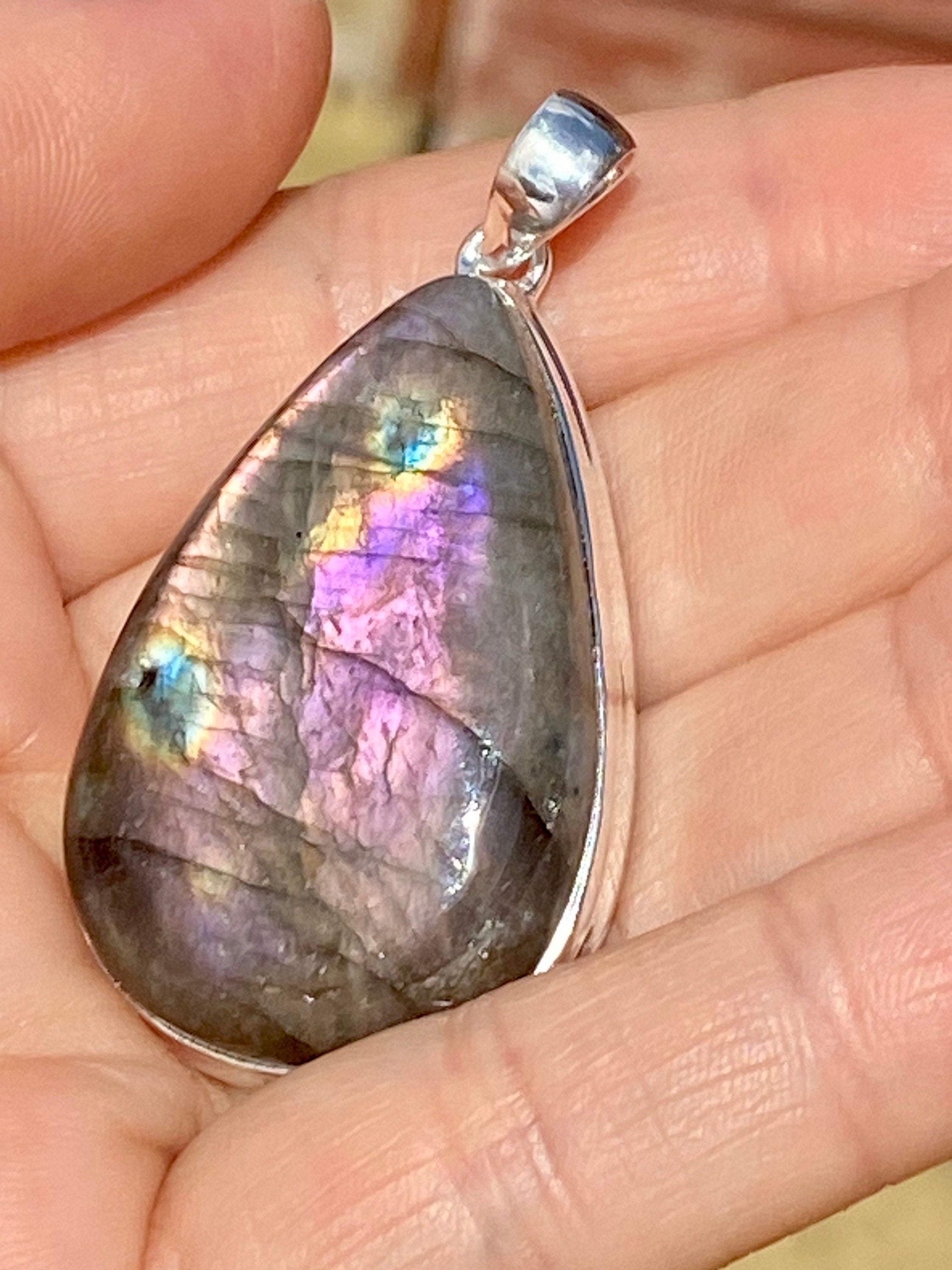 Grade A - Rare Purple Labradorite and Silver Pendant (UV7766)