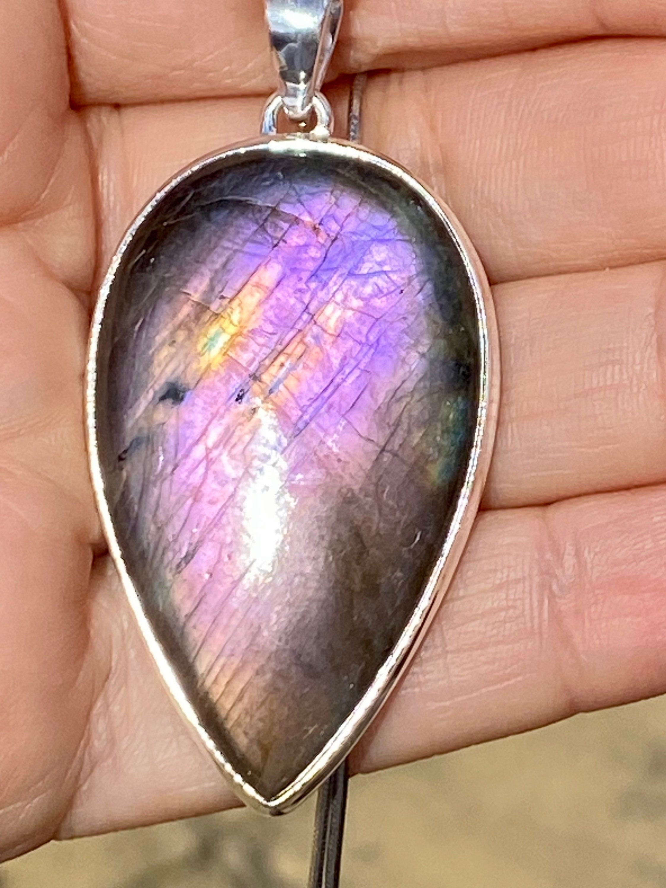 Grade A - Rare Purple Labradorite and Silver Pendant (GPFLP1)