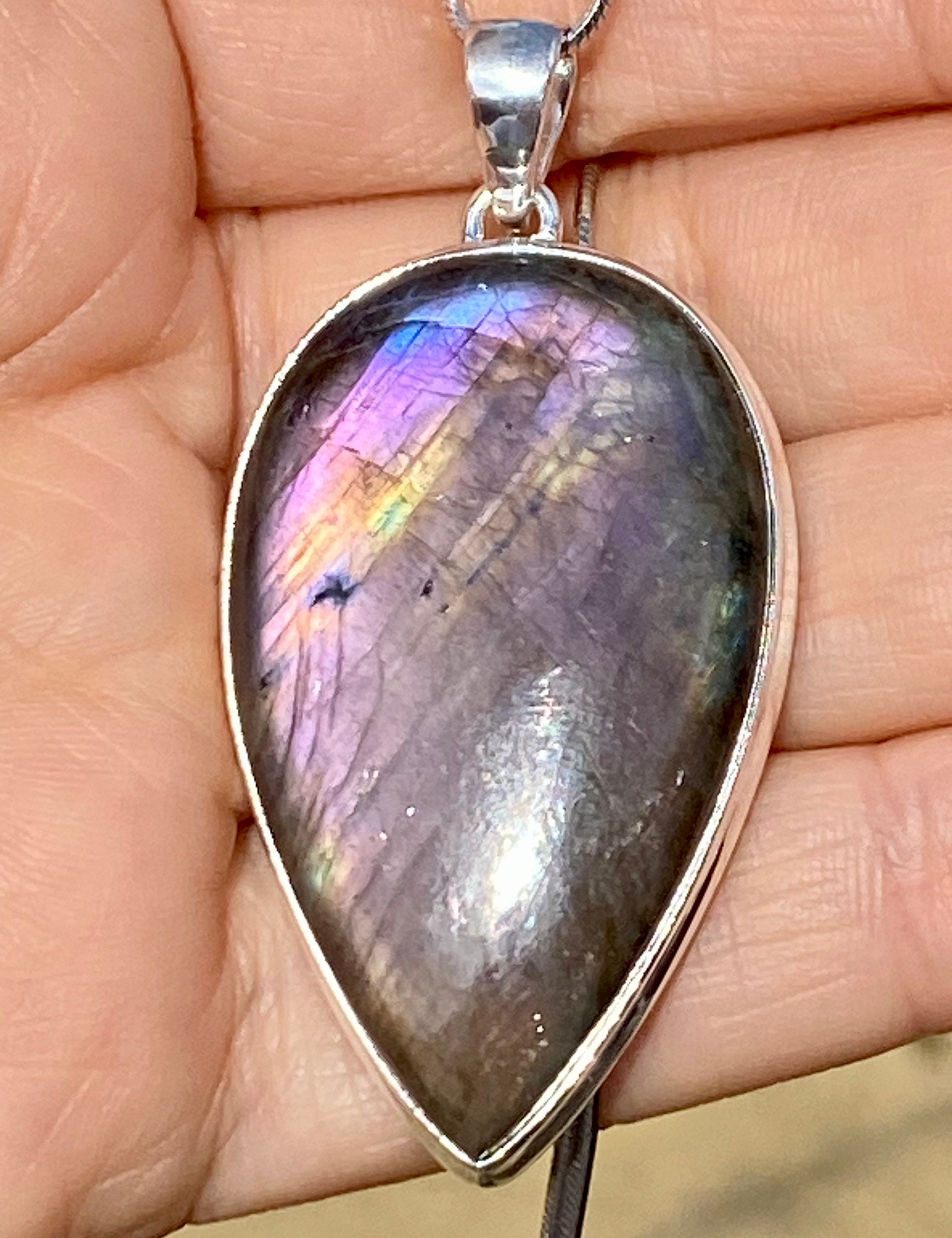 Grade A - Rare Purple Labradorite and Silver Pendant (GPFLP1)