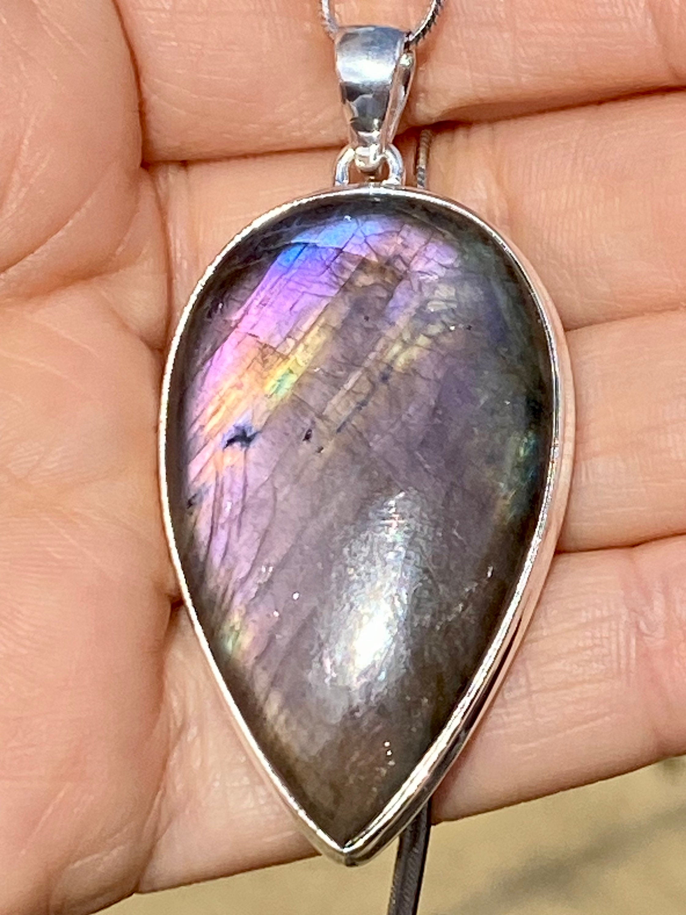 Grade A - Rare Purple Labradorite and Silver Pendant (GPFLP1)