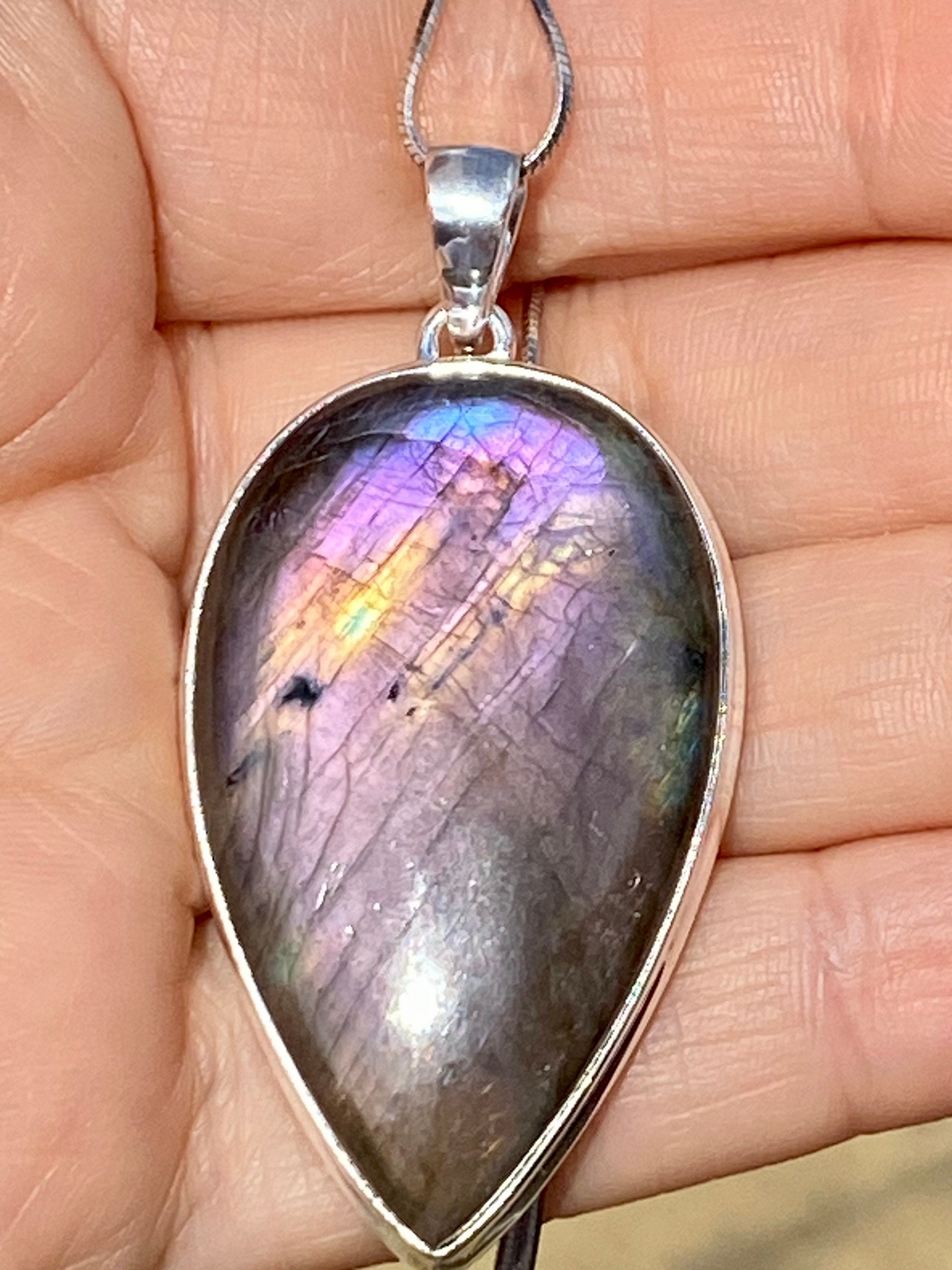 Grade A - Rare Purple Labradorite and Silver Pendant (GPFLP1)