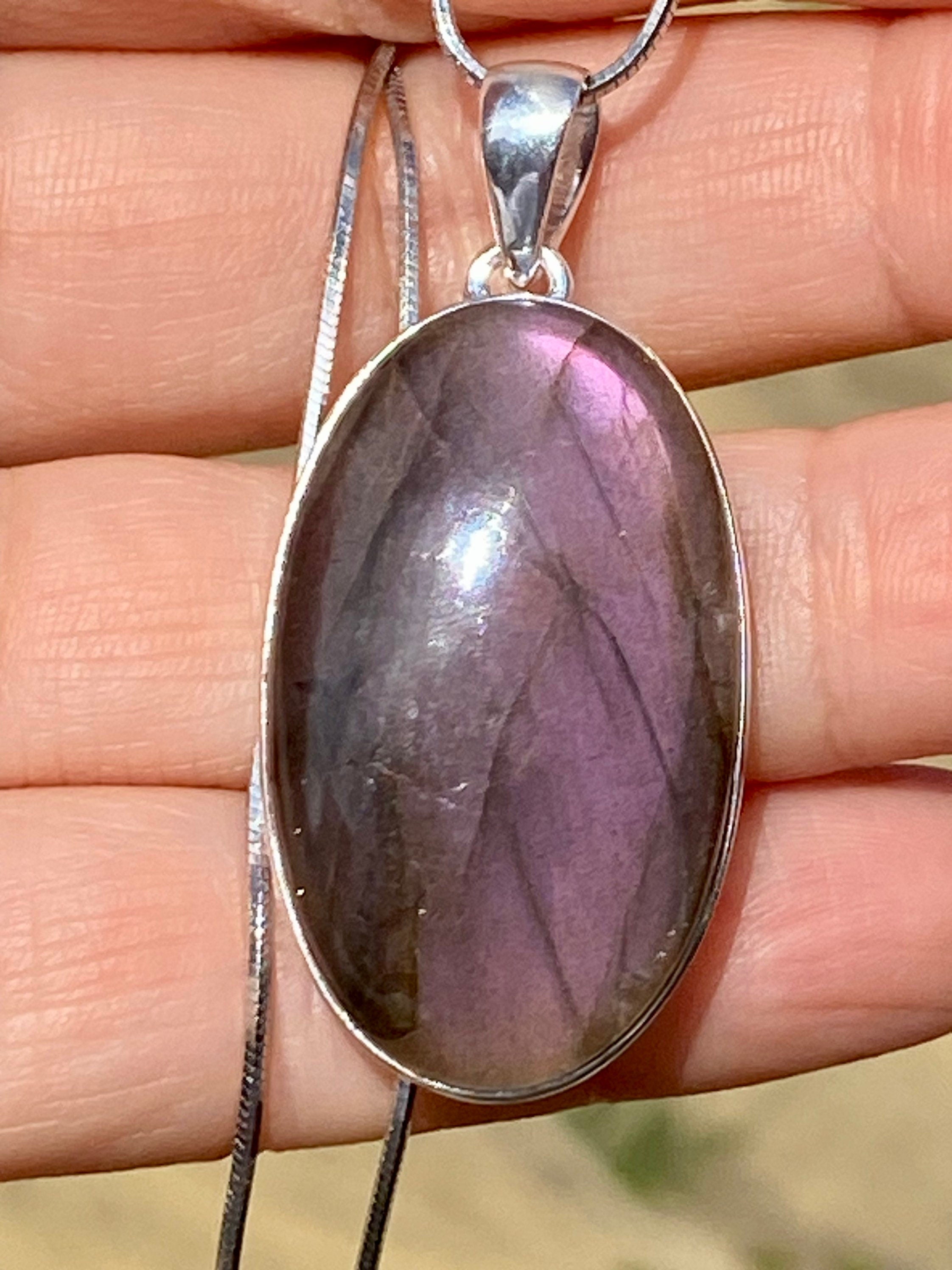 Grade A - Rare Purple Labradorite and Silver Pendant (GPFLP1)