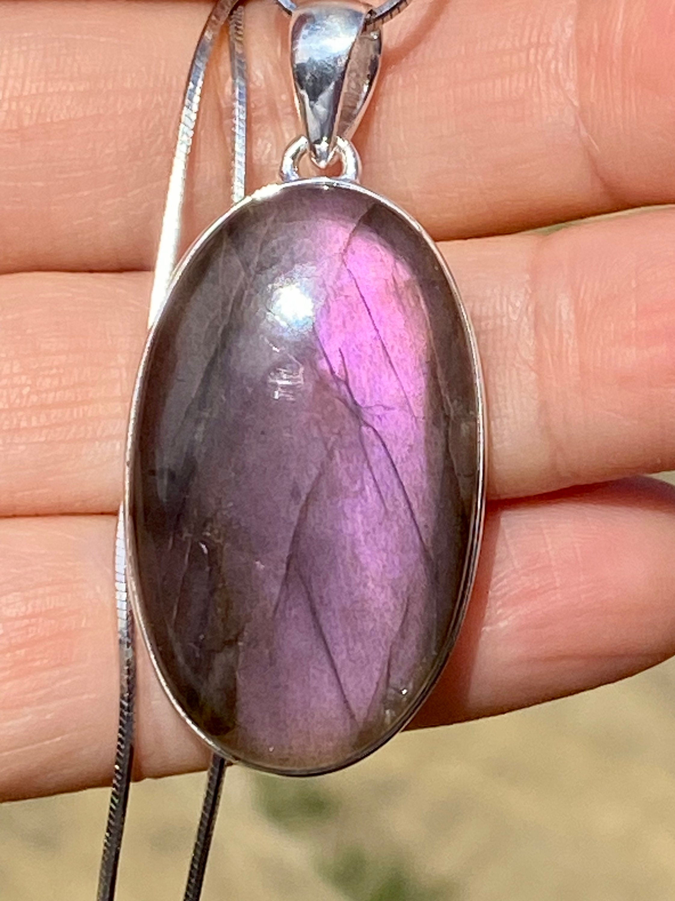 Grade A - Rare Purple Labradorite and Silver Pendant (GPFLP1)