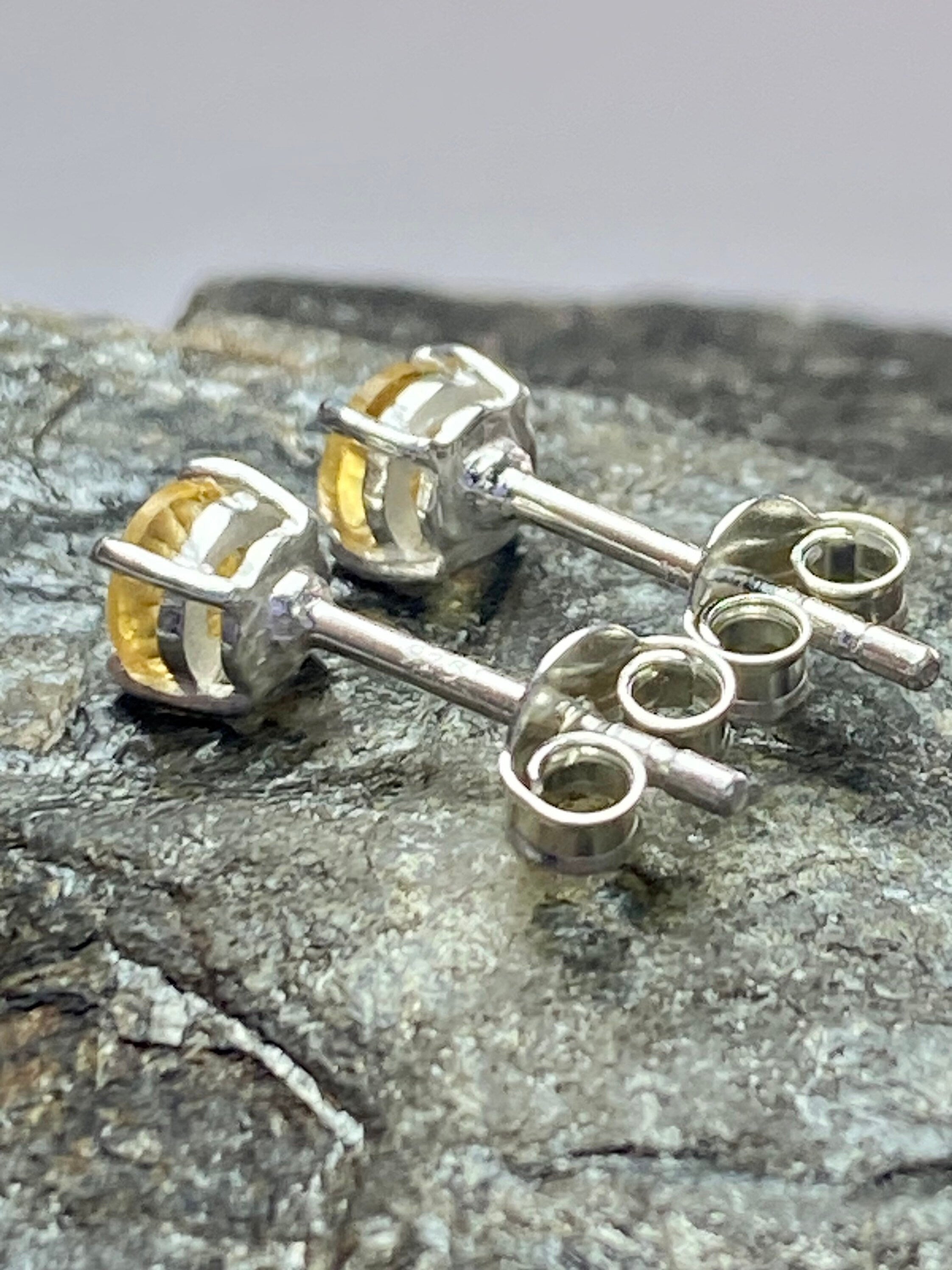 Round-cut Citrine and Sterling Silver Studs UV