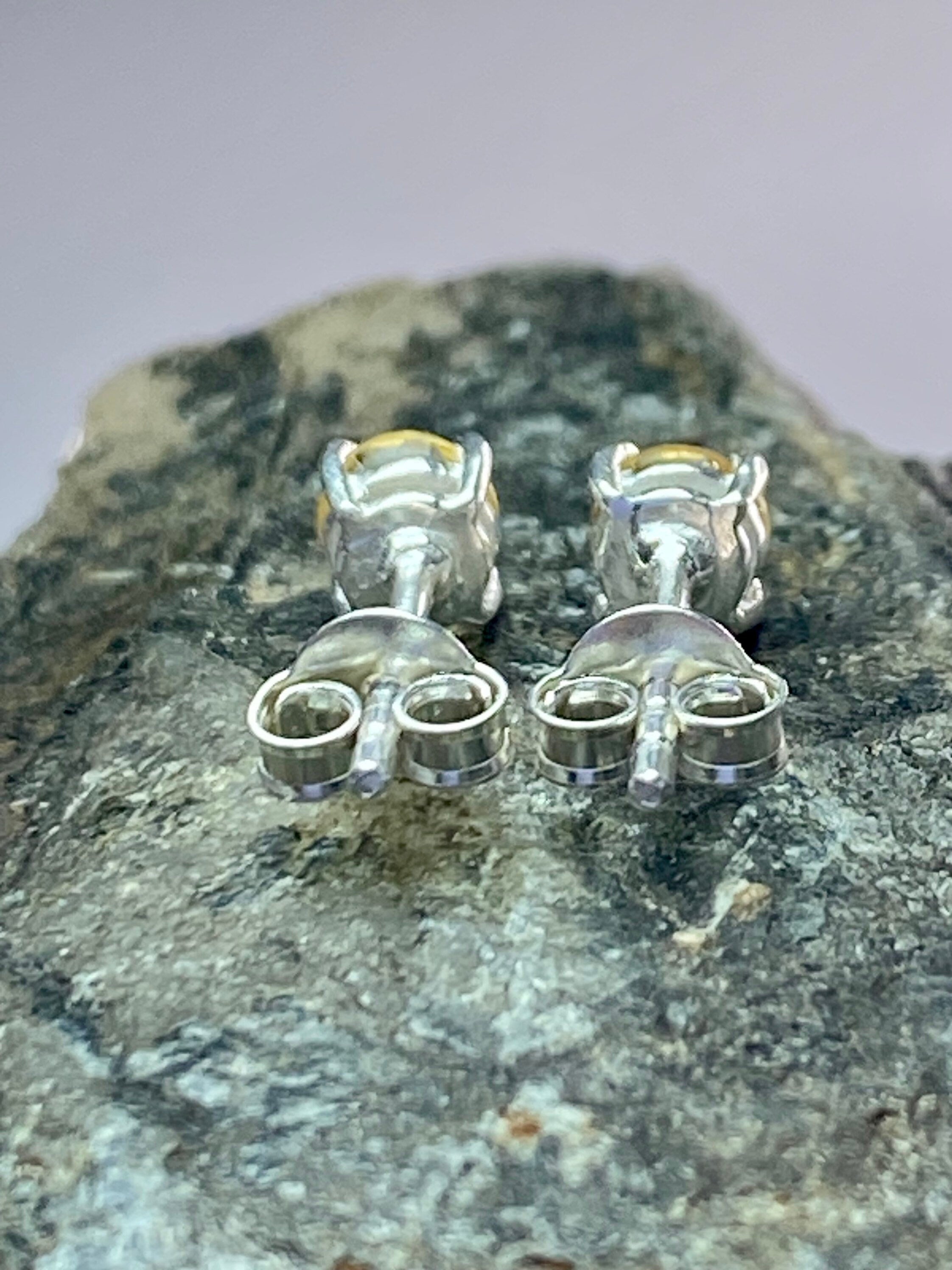 Round-cut Citrine and Sterling Silver Studs UV