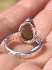 AAA Quality Labradorite and Silver Ring (UV1063)