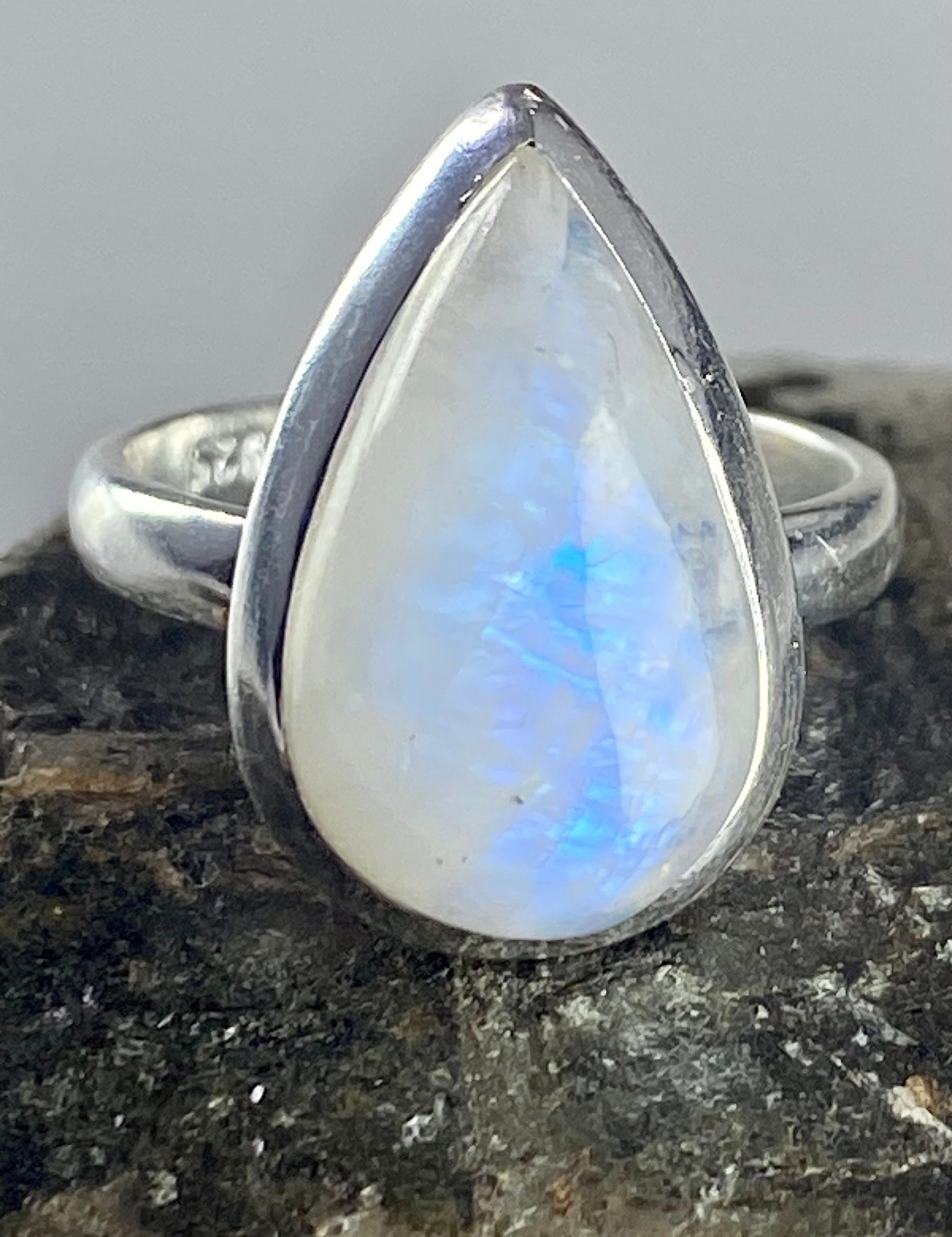 Blue Fire Moonstone and Sterling Silver Ring (M0523)