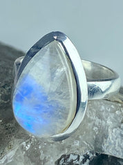 Blue Fire Moonstone and Sterling Silver Ring (M0523)