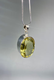 Citrine and Sterling Silver Pendant (M0523)