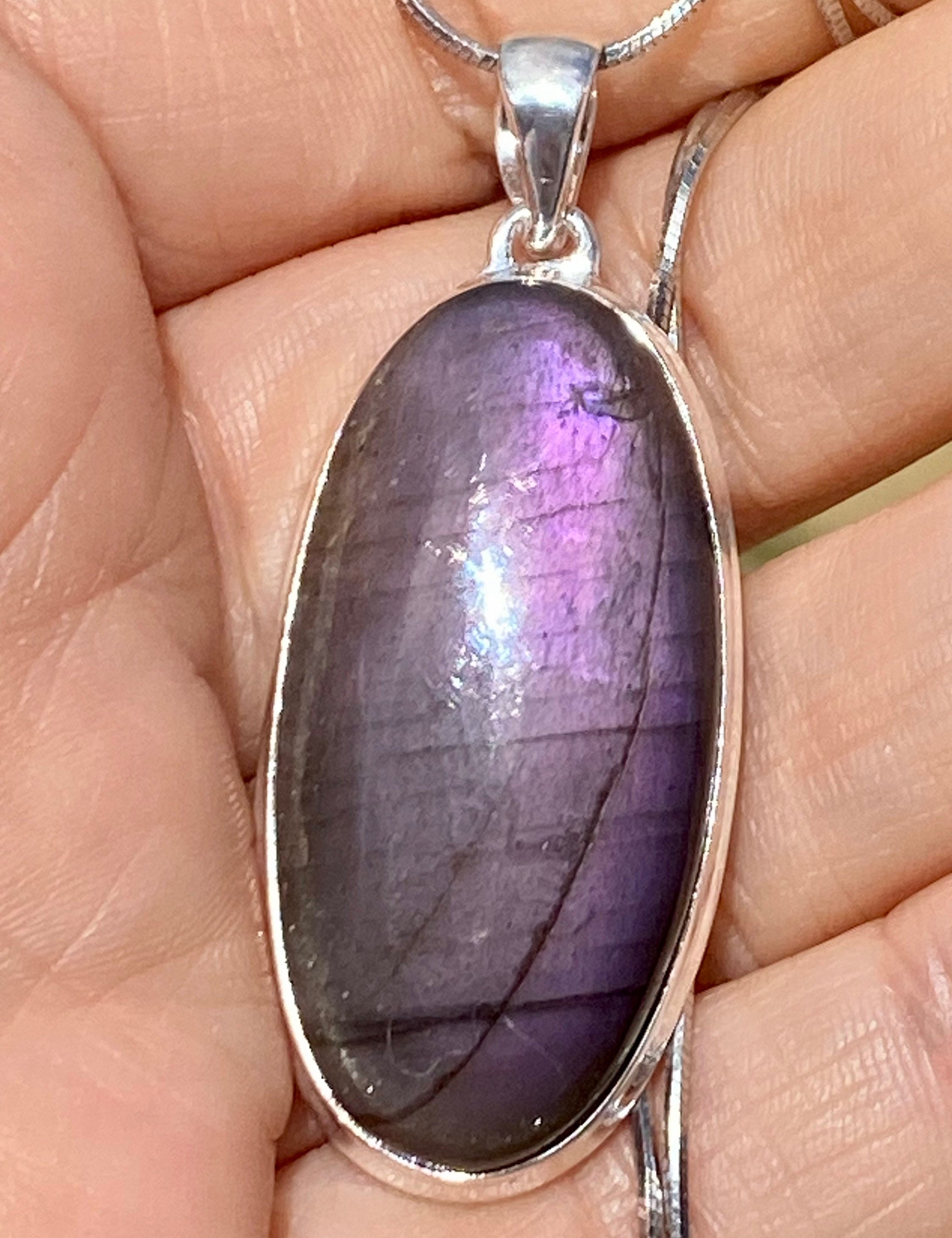 Grade A - Rare Purple Labradorite and Silver Pendant (GPFLP1)