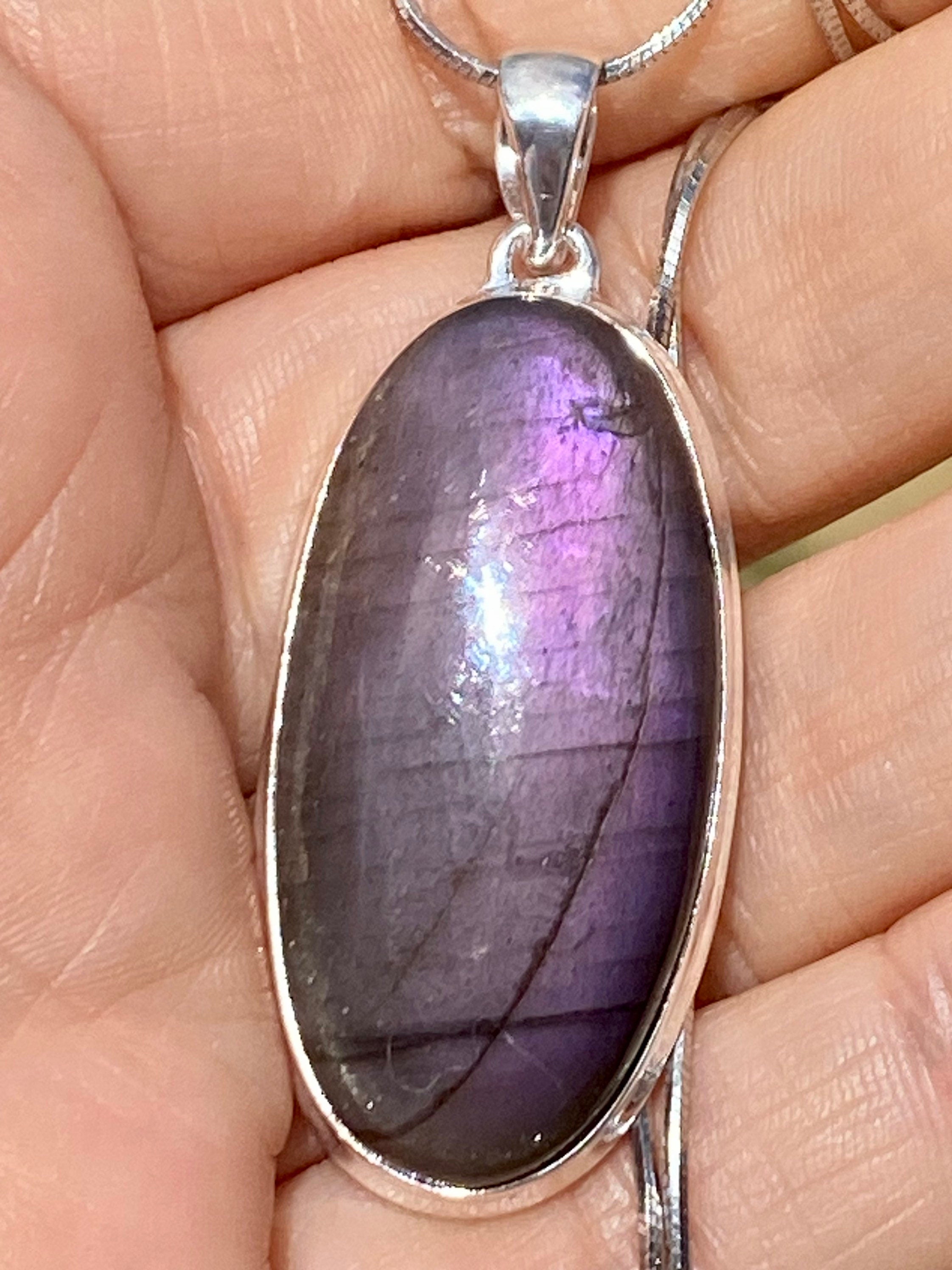 Grade A - Rare Purple Labradorite and Silver Pendant (GPFLP1)