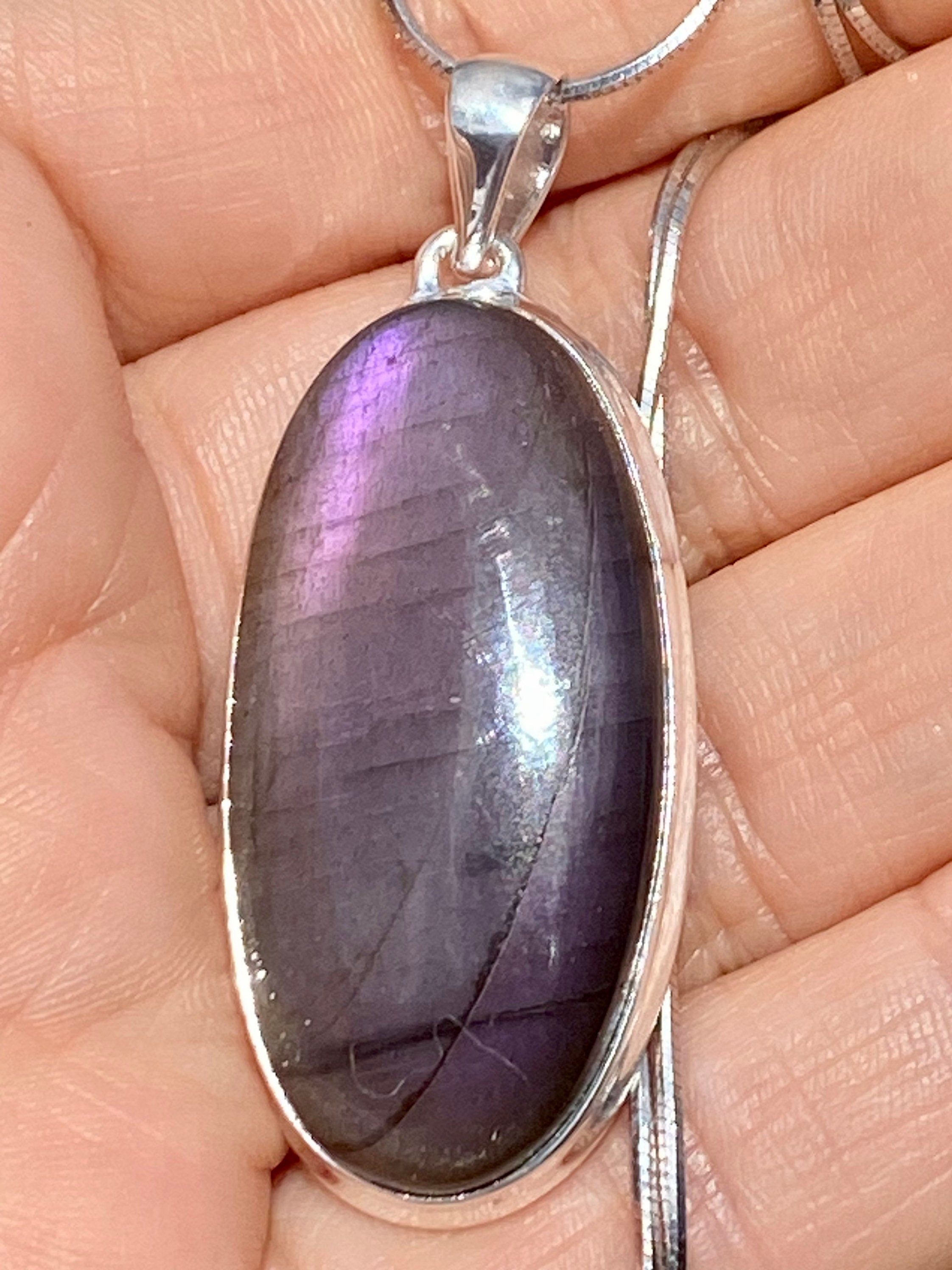 Grade A - Rare Purple Labradorite and Silver Pendant (GPFLP1)