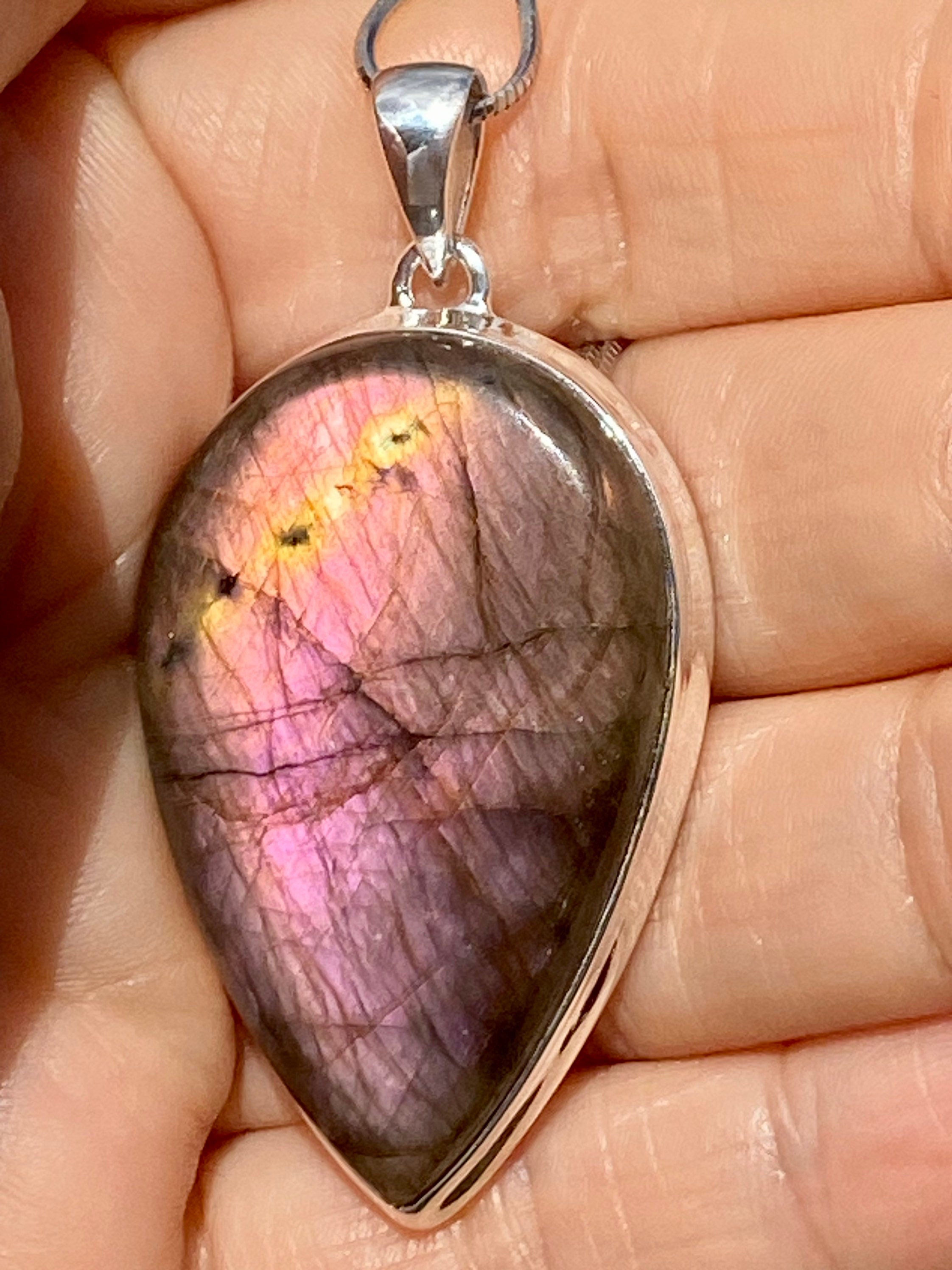 Grade A - Rare Purple Labradorite and Silver Pendant (GPFLP1)