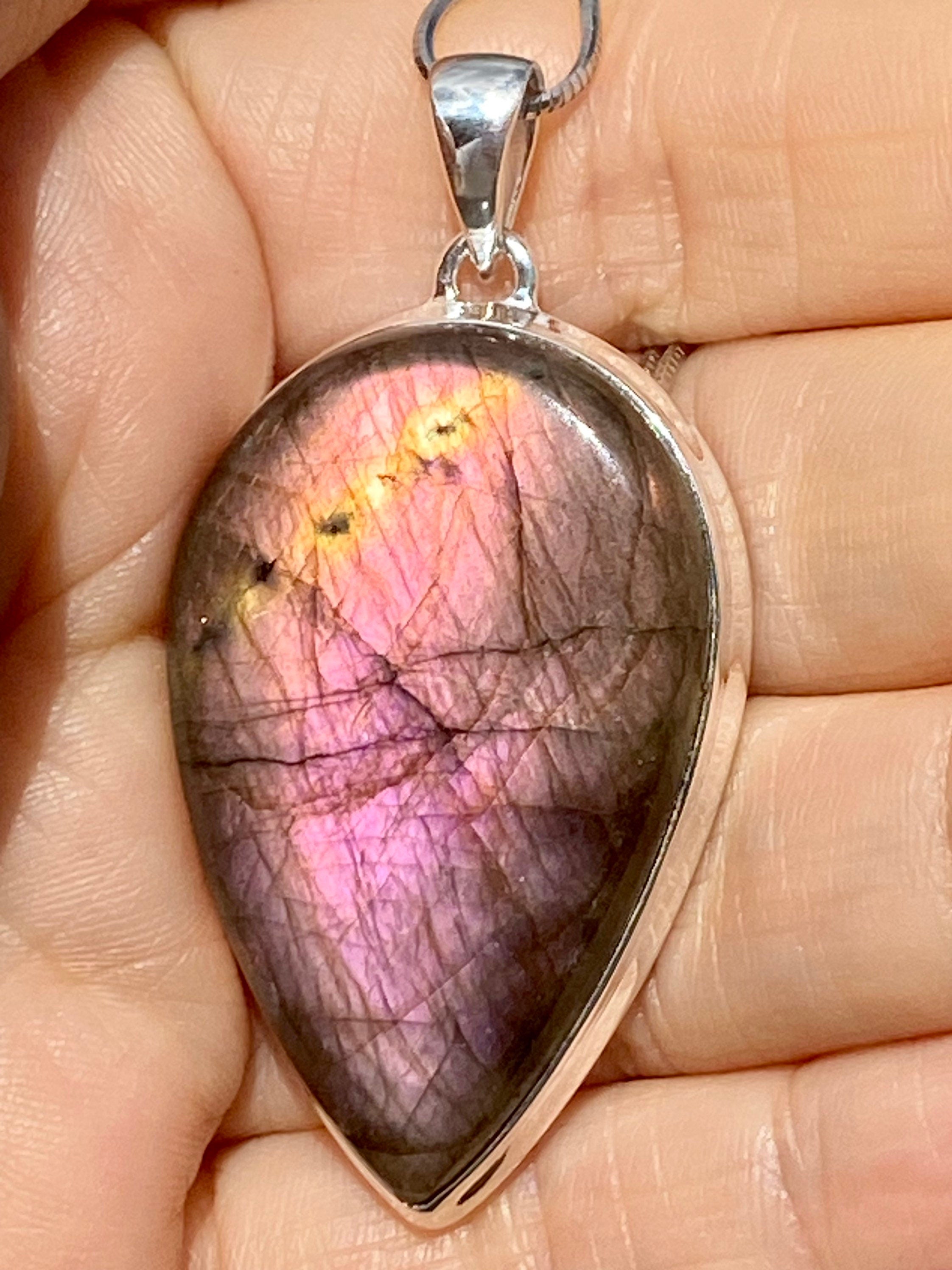 Grade A - Rare Purple Labradorite and Silver Pendant (GPFLP1)