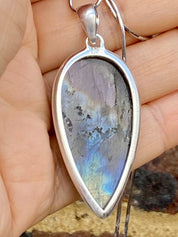 Grade A - Rare Purple Labradorite and Silver Pendant (GPFLP1)