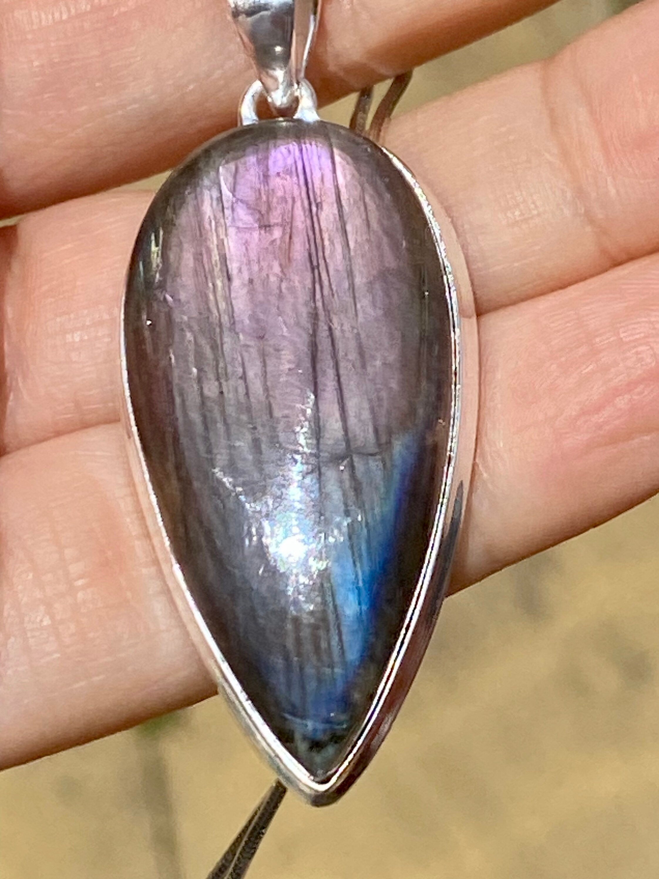 Grade A - Rare Purple Labradorite and Silver Pendant (GPFLP1)