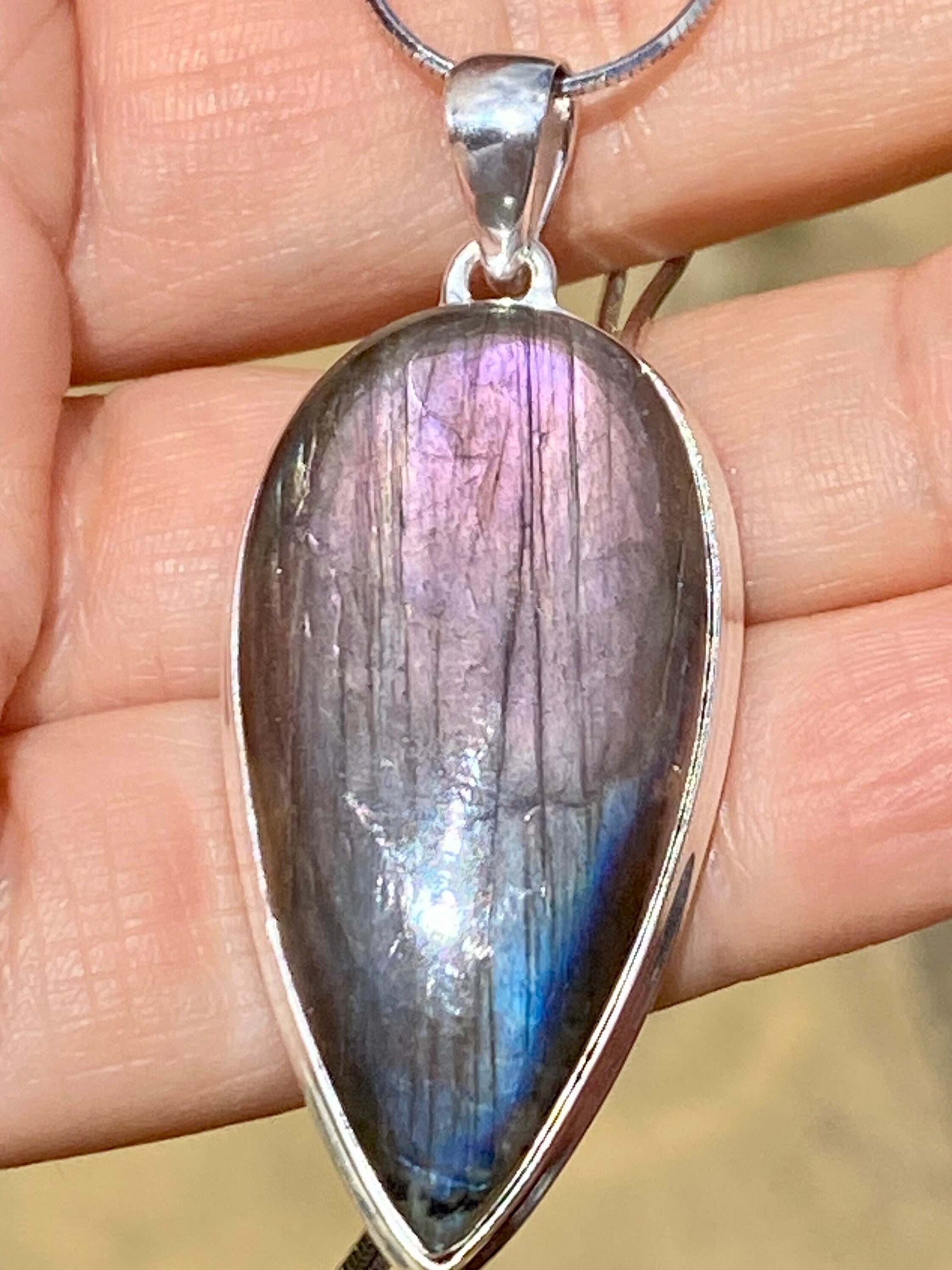 Grade A - Rare Purple Labradorite and Silver Pendant (GPFLP1)