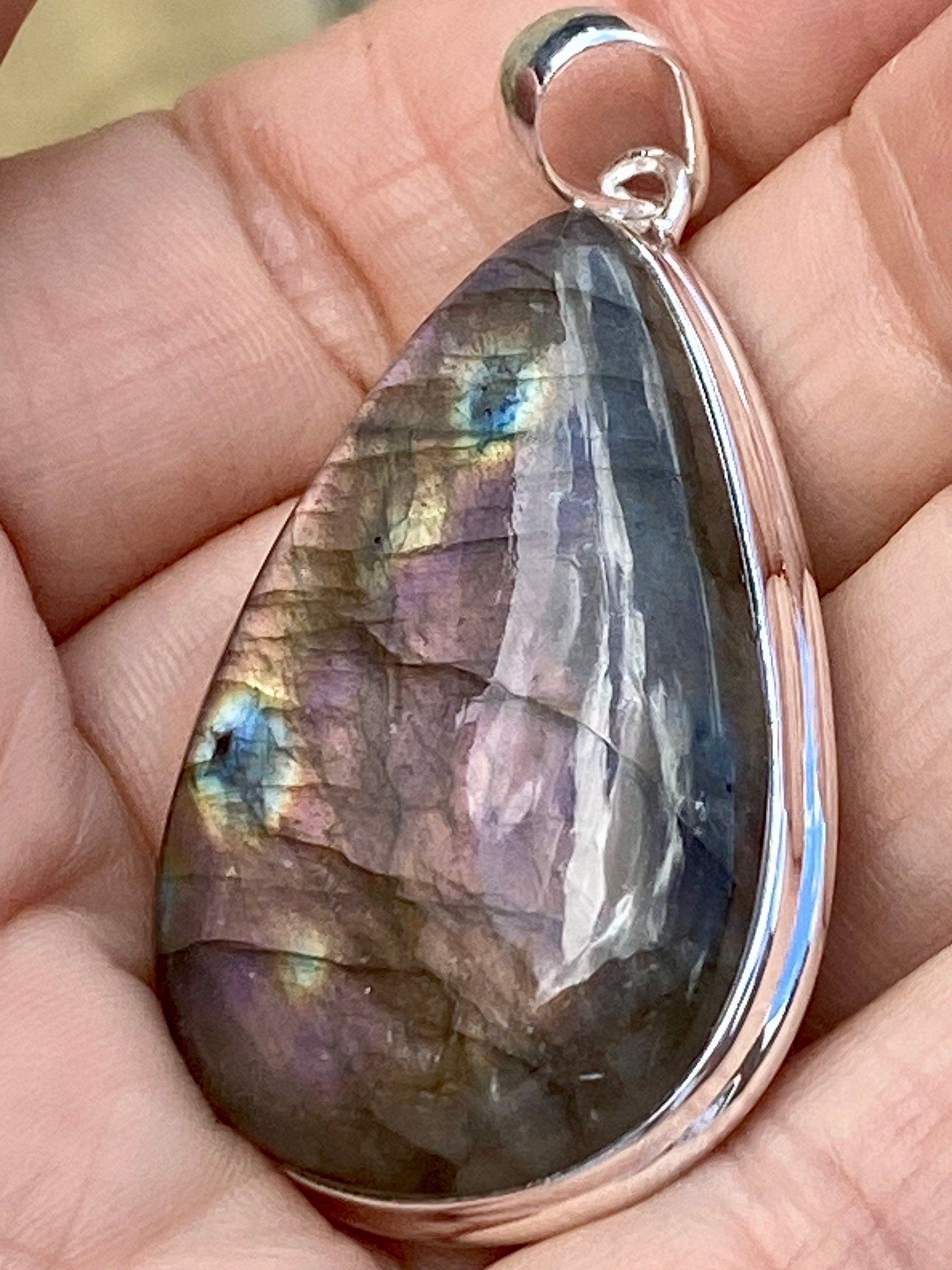 Grade A - Rare Purple Labradorite and Silver Pendant (UV7766)