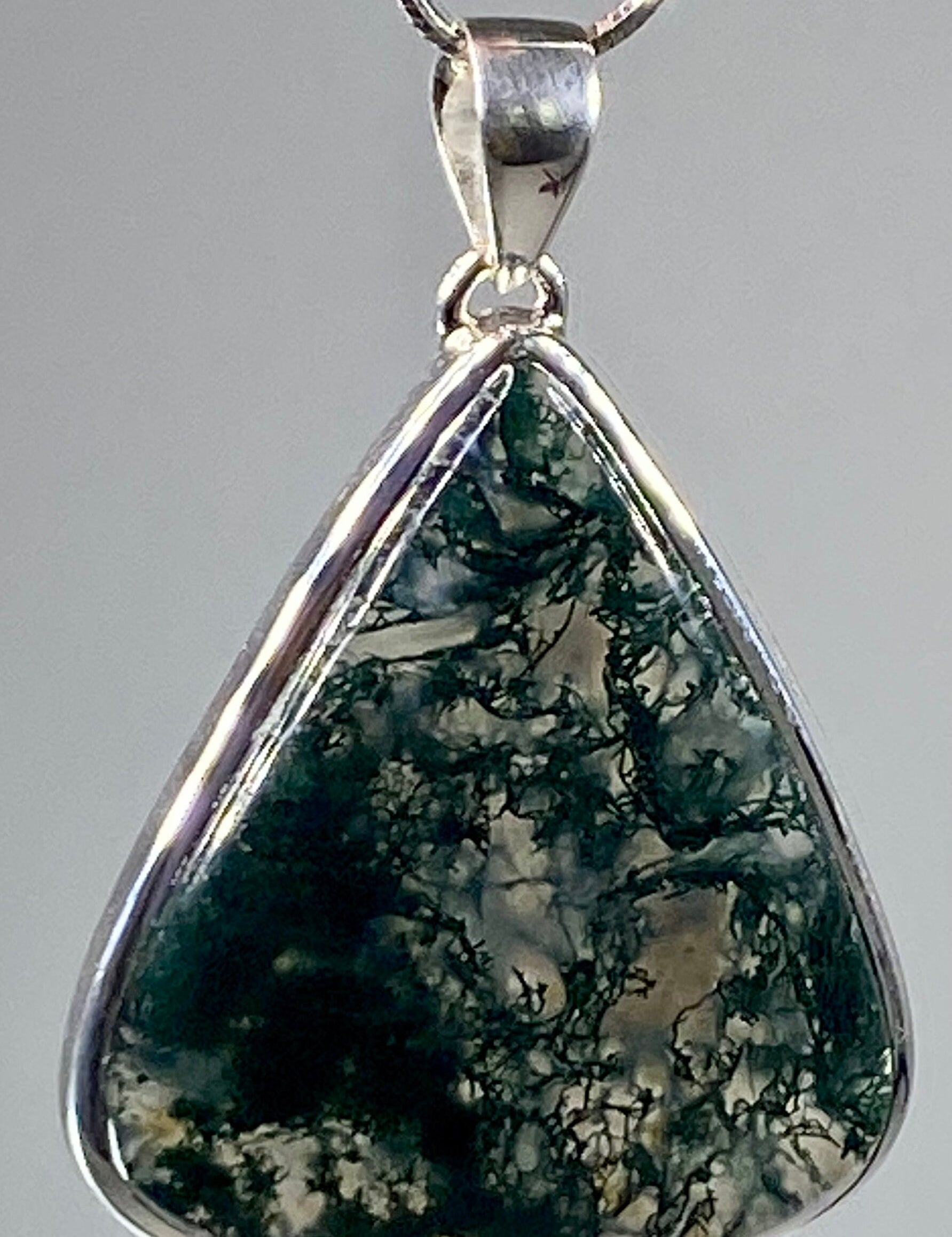 Moss Agate and Silver Pendant (UV1234)