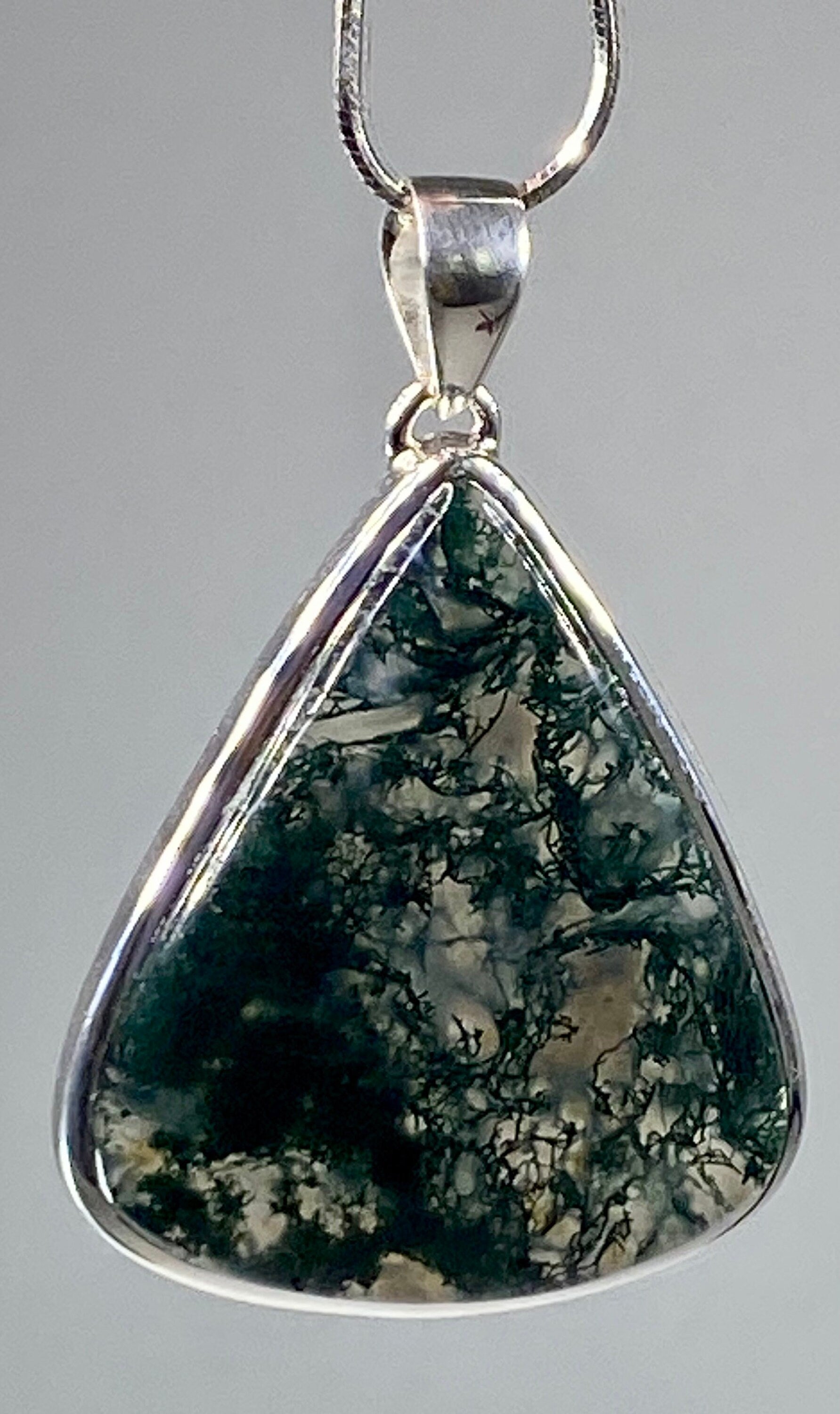 Moss Agate and Silver Pendant (UV1234)