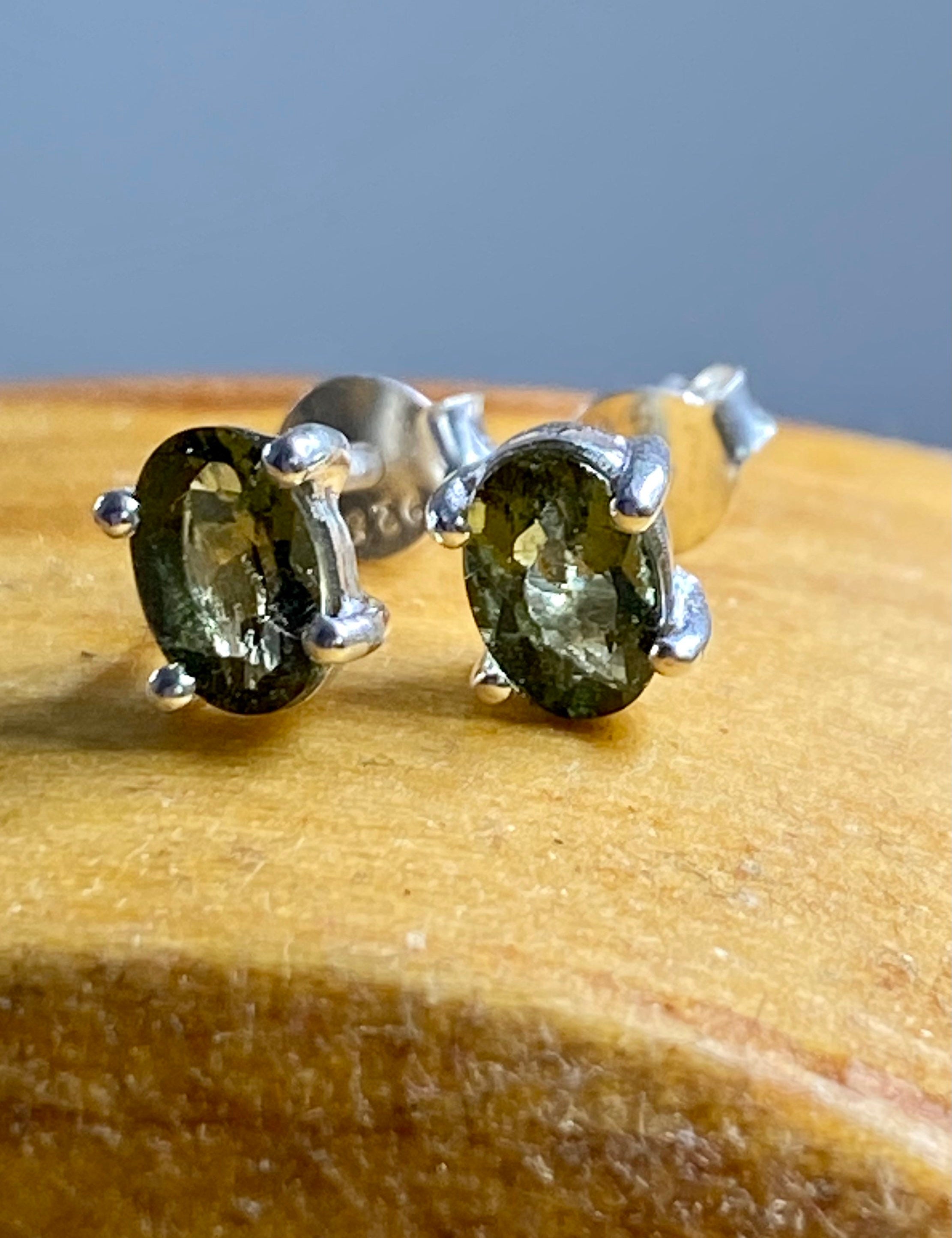 AAA Natural Faceted Moldavite and Silver Studs UV25