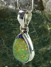 Sterling (Monarch) Opal and Silver Pendant (UV564)