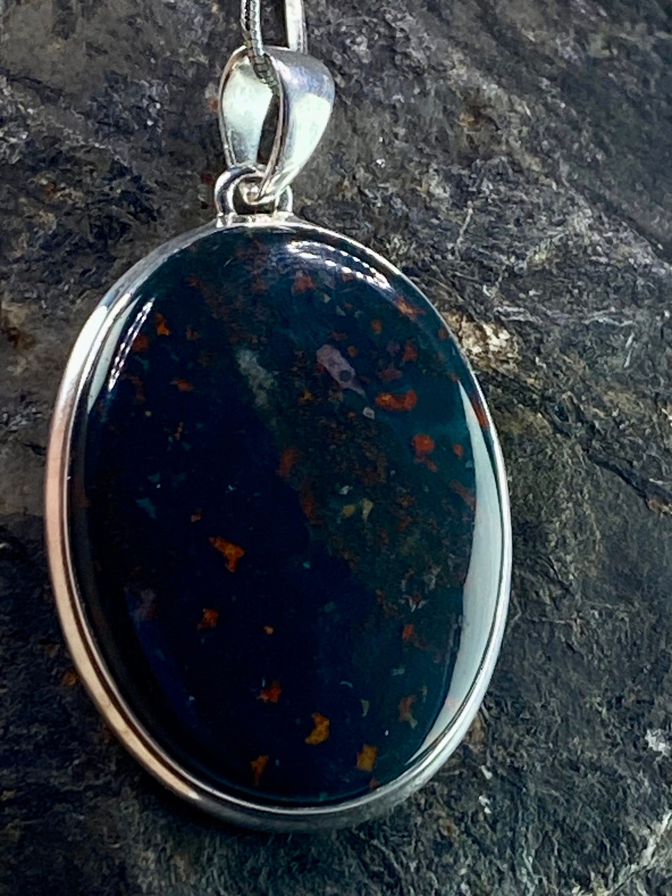 African Dragon Bloodstone and silver Pendant (UV1482)