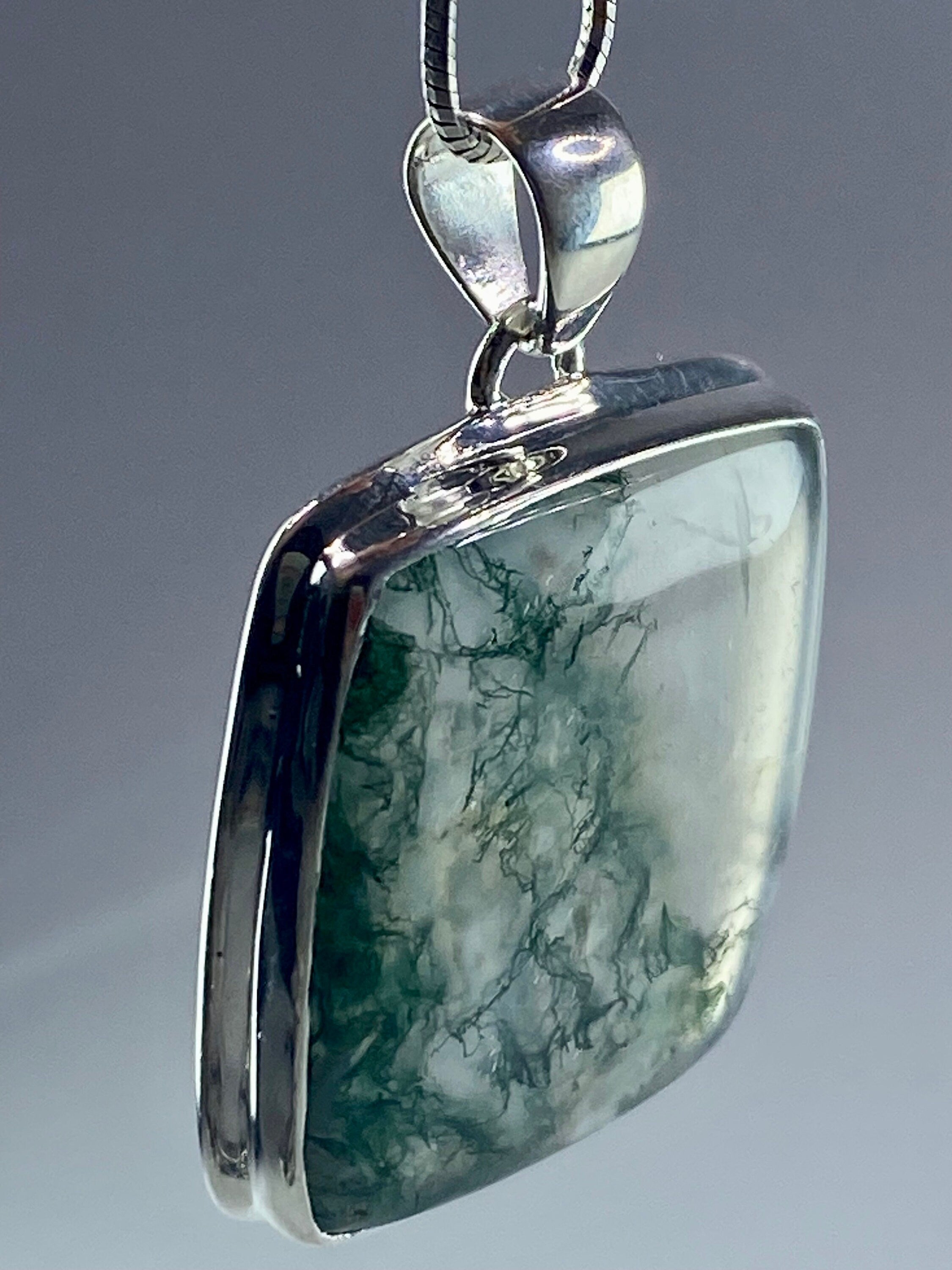 Moss Agate and Silver Pendant (UV1270)