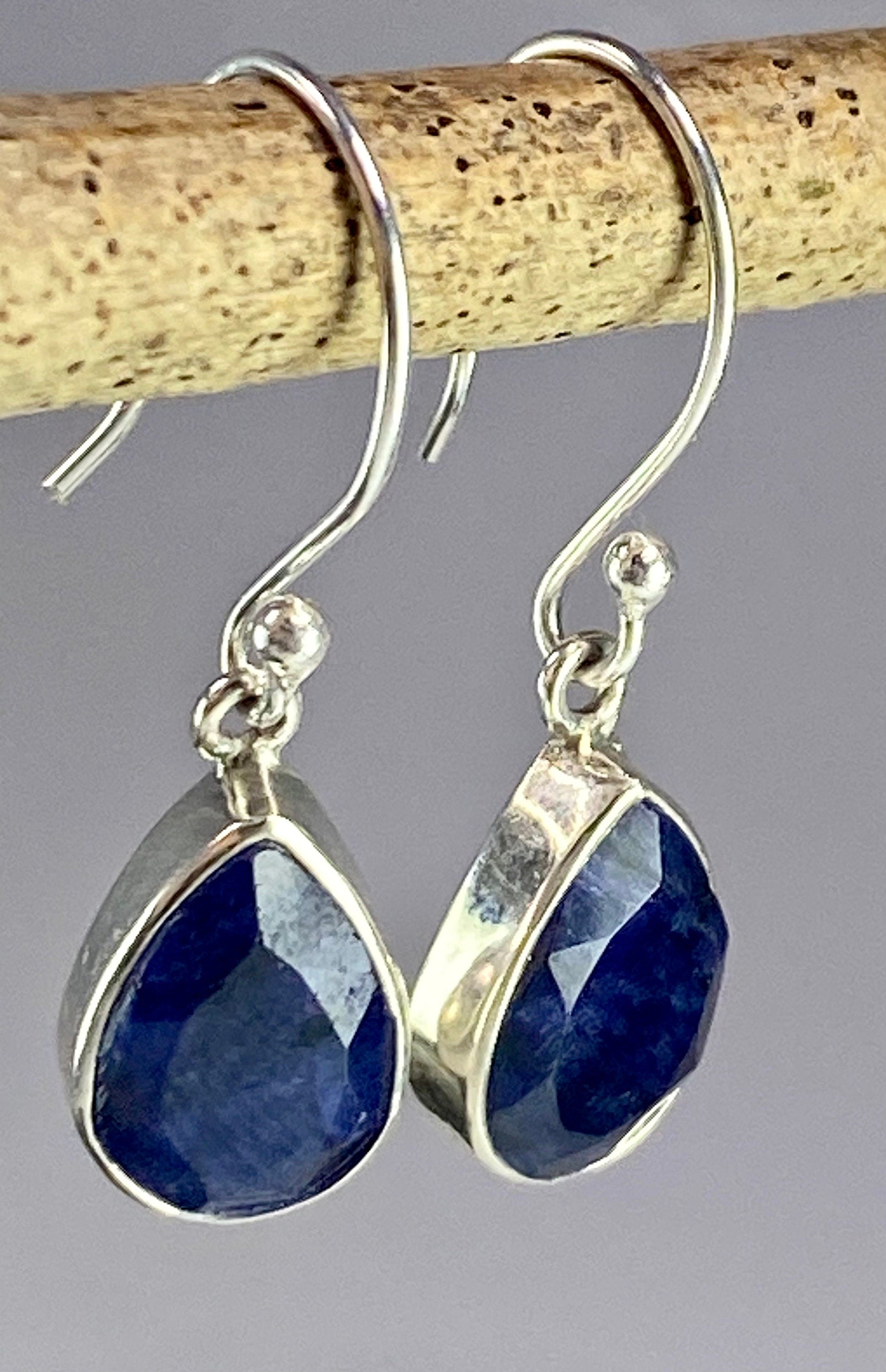 Raw Sapphire and Silver Dangle Earrings (YM)