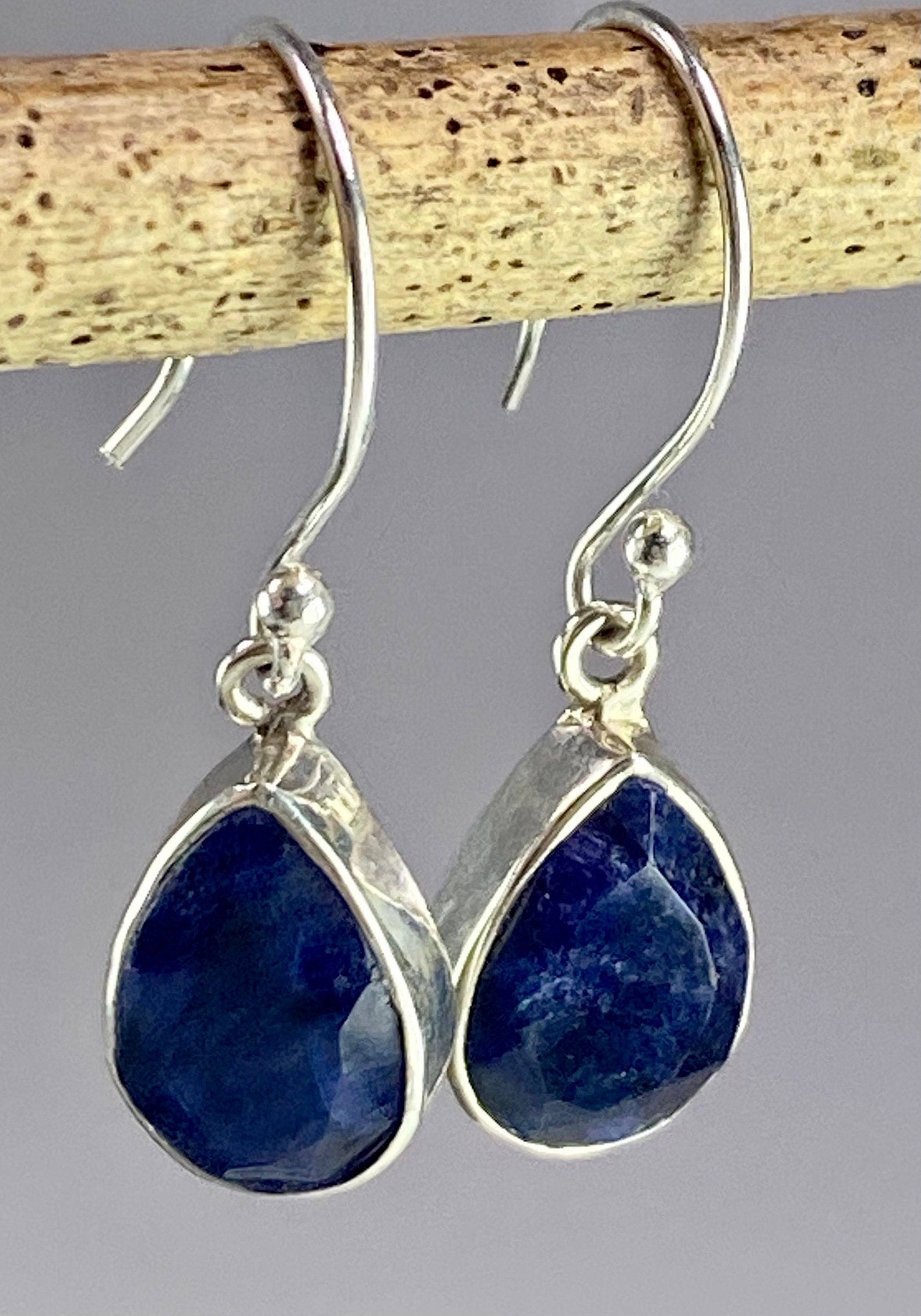 Raw Sapphire and Silver Dangle Earrings (YM)