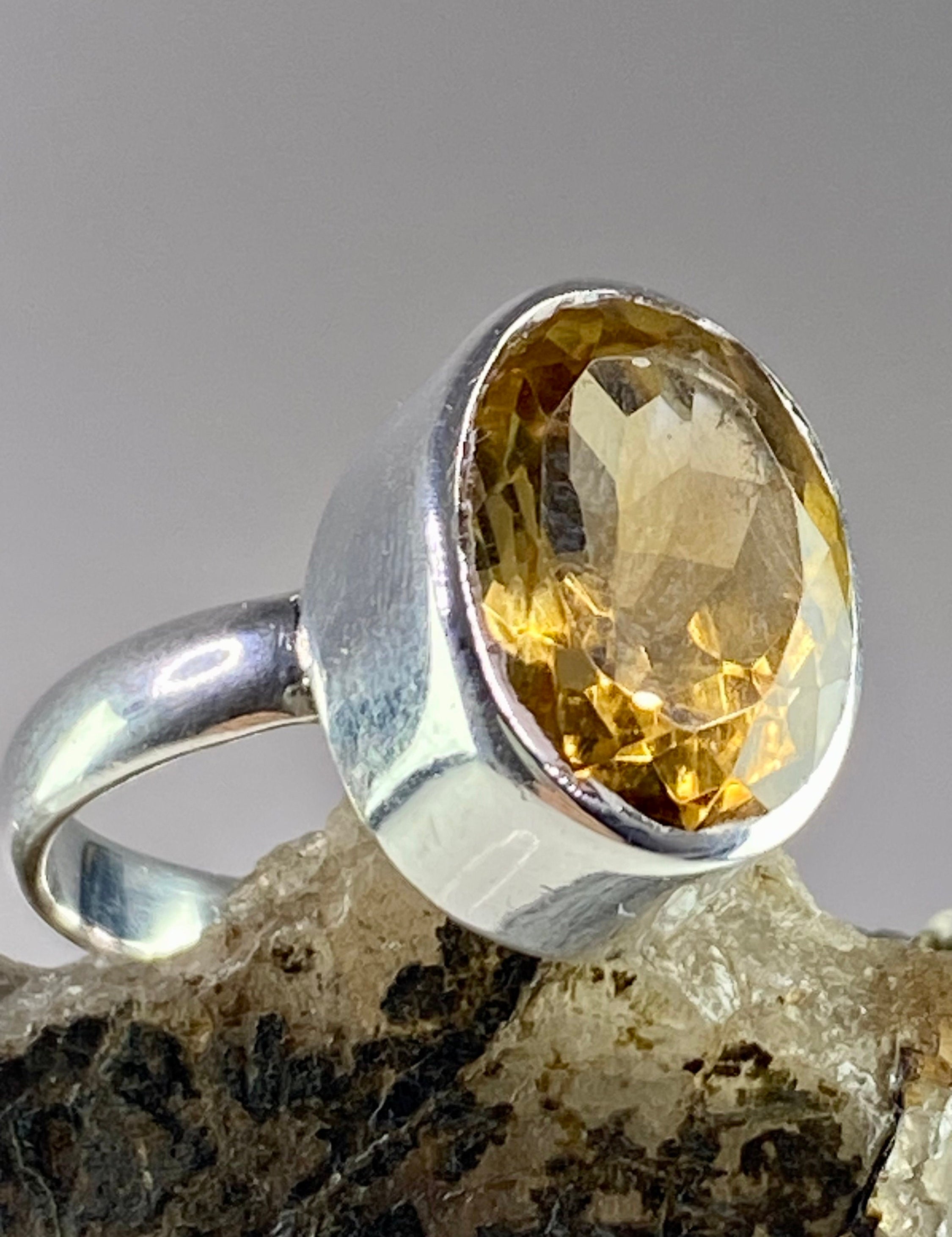 Citrine and Sterling Silver Ring (A4)