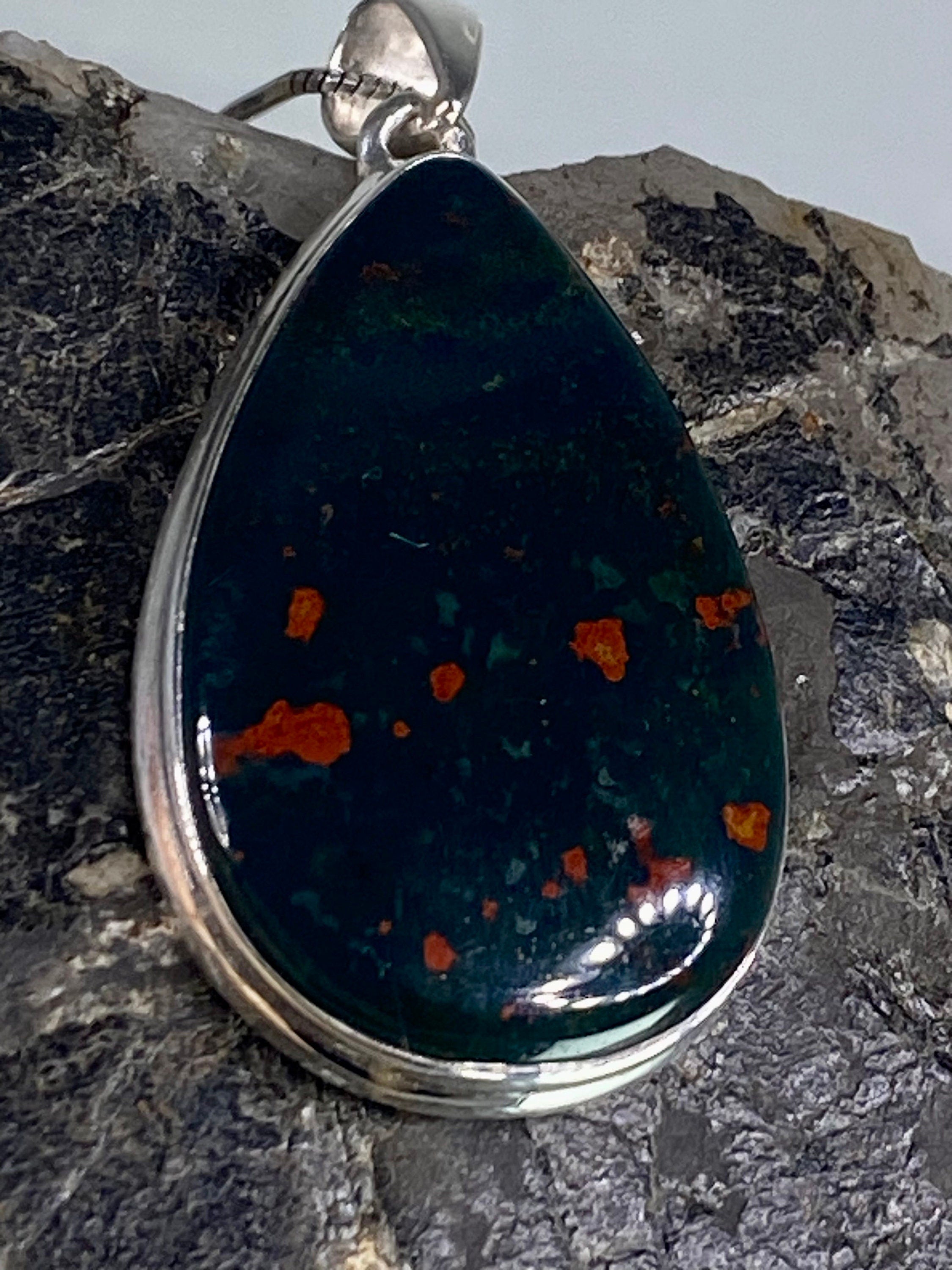 African Dragon Bloodstone and Silver Pendant (UV1477)